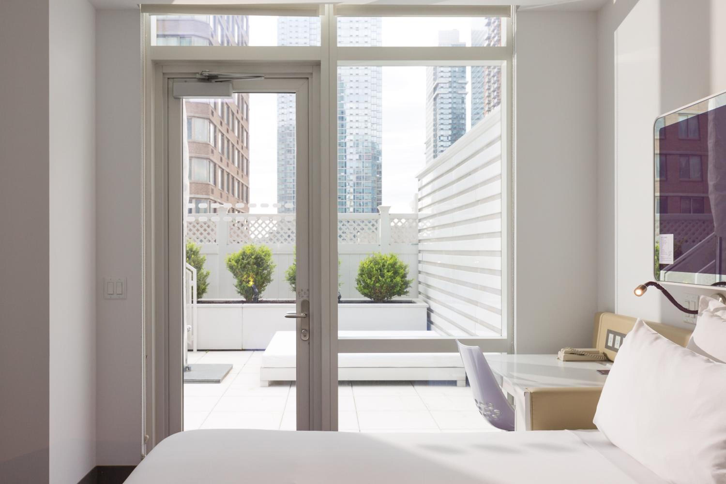 First Class King Terrace