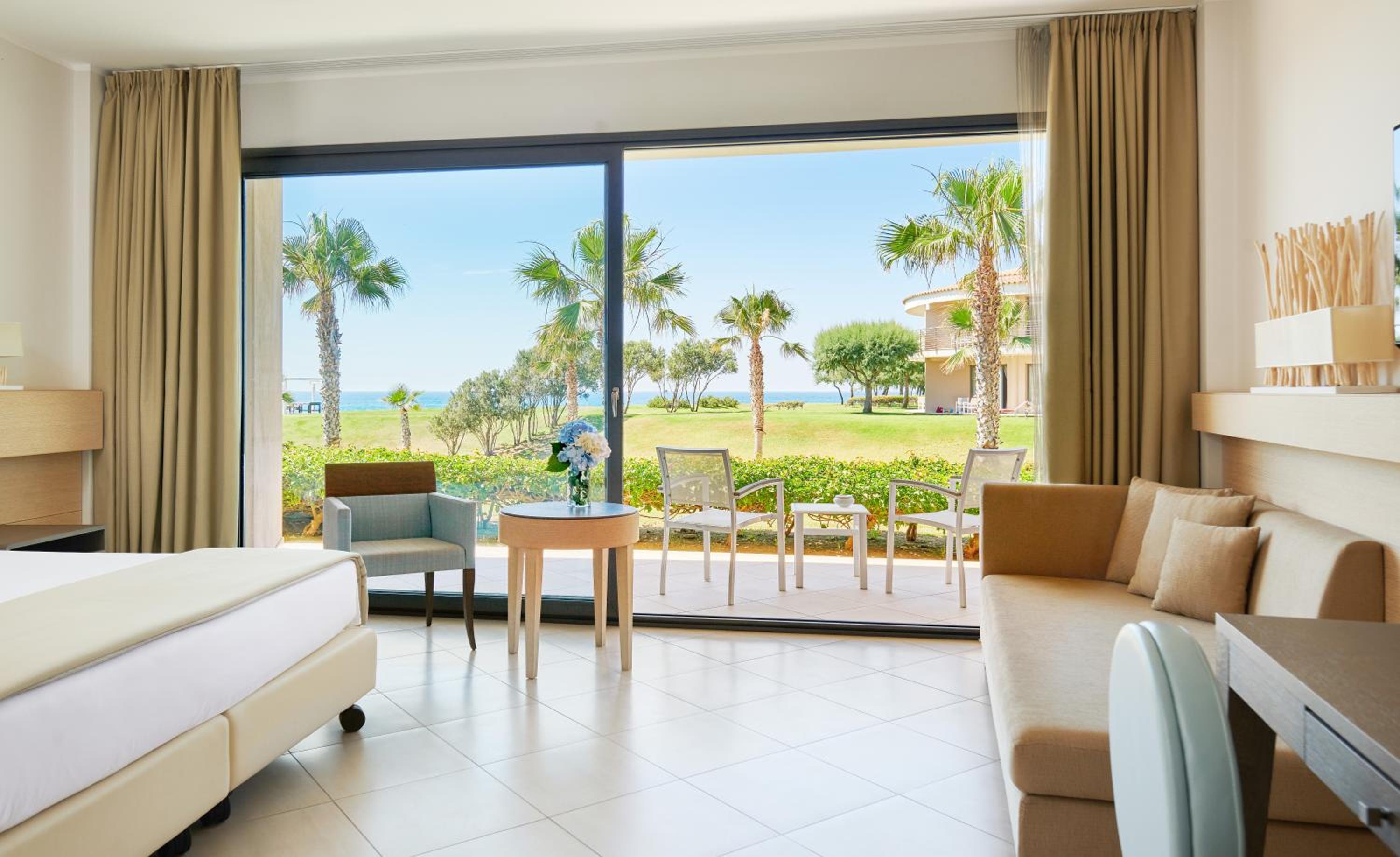 Double or Twin Room with Side Sea View and Spa Access photo 2