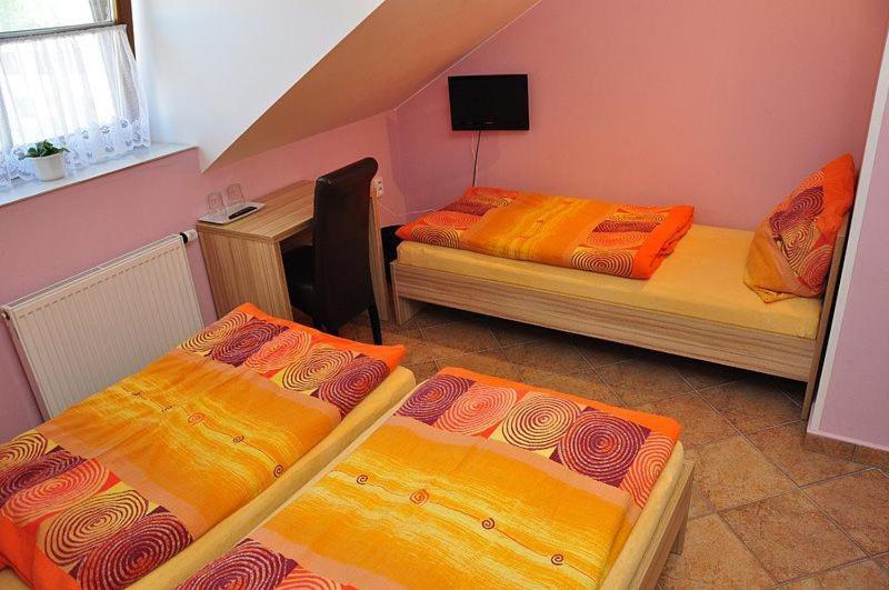 Classic Triple Room