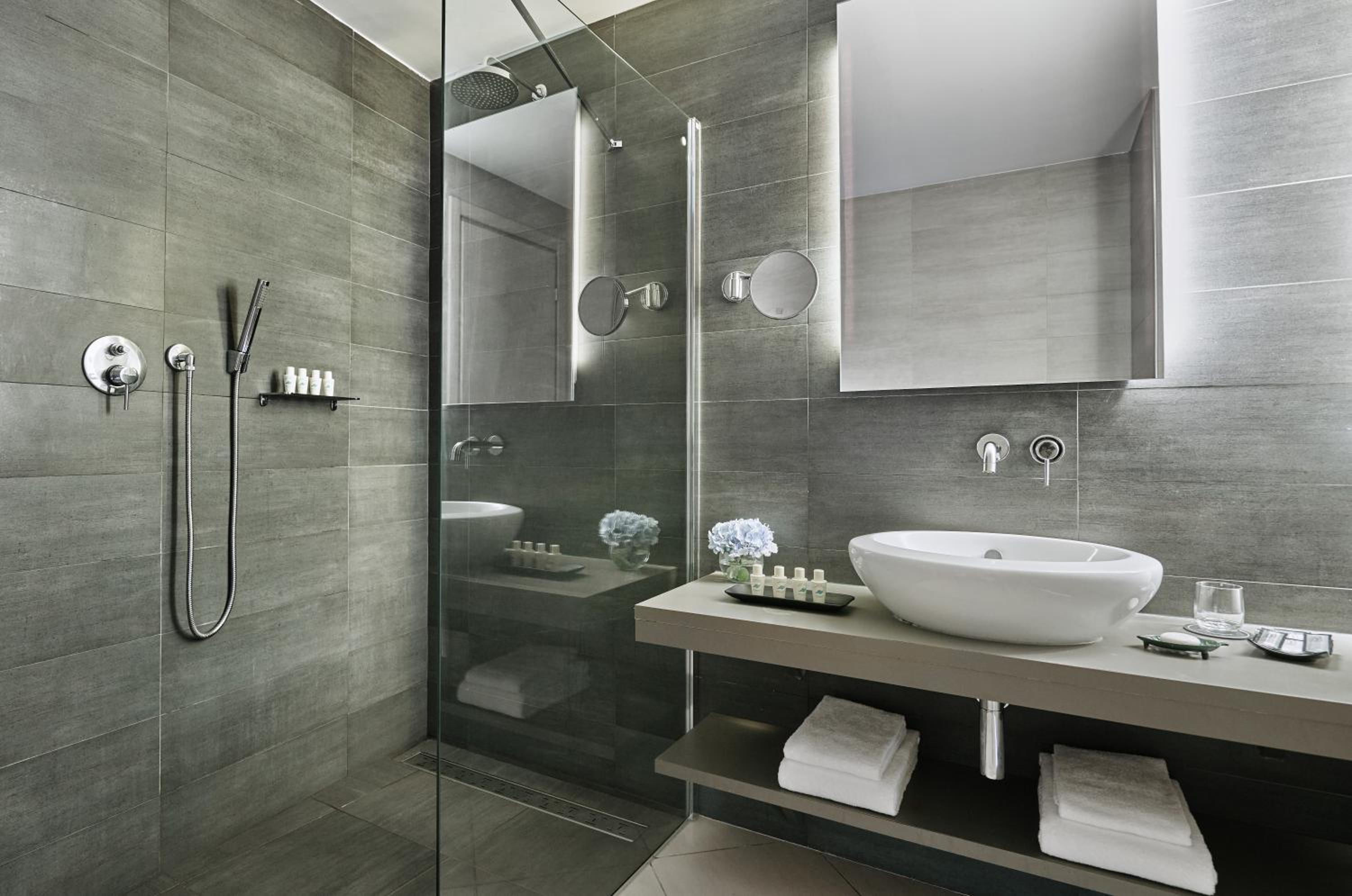 Classic Double Room with Garden View and Spa Access - Photo 4