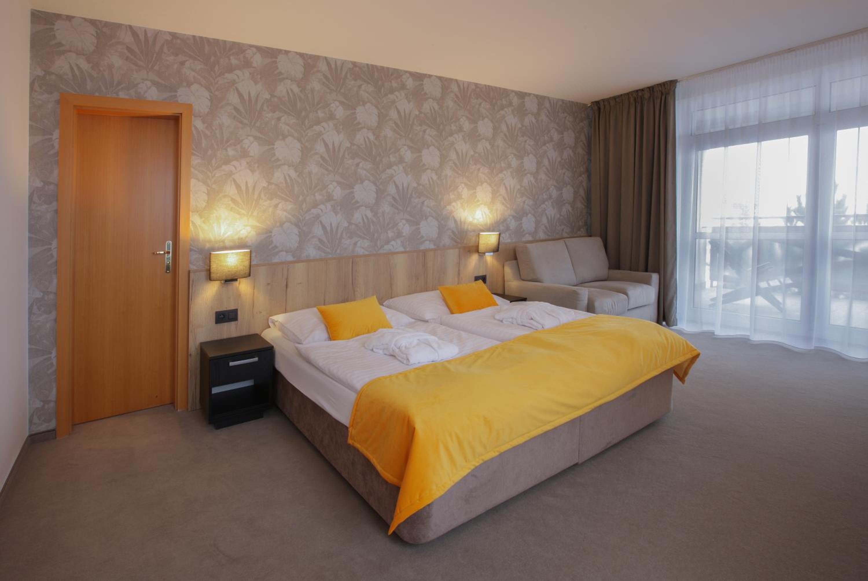 Double Room (2 Adults + 1 Child)