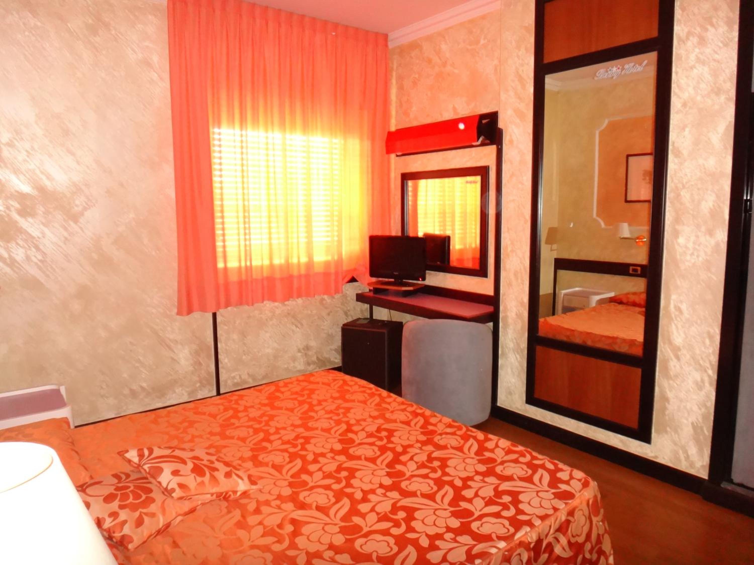 Double Room - Photo 11