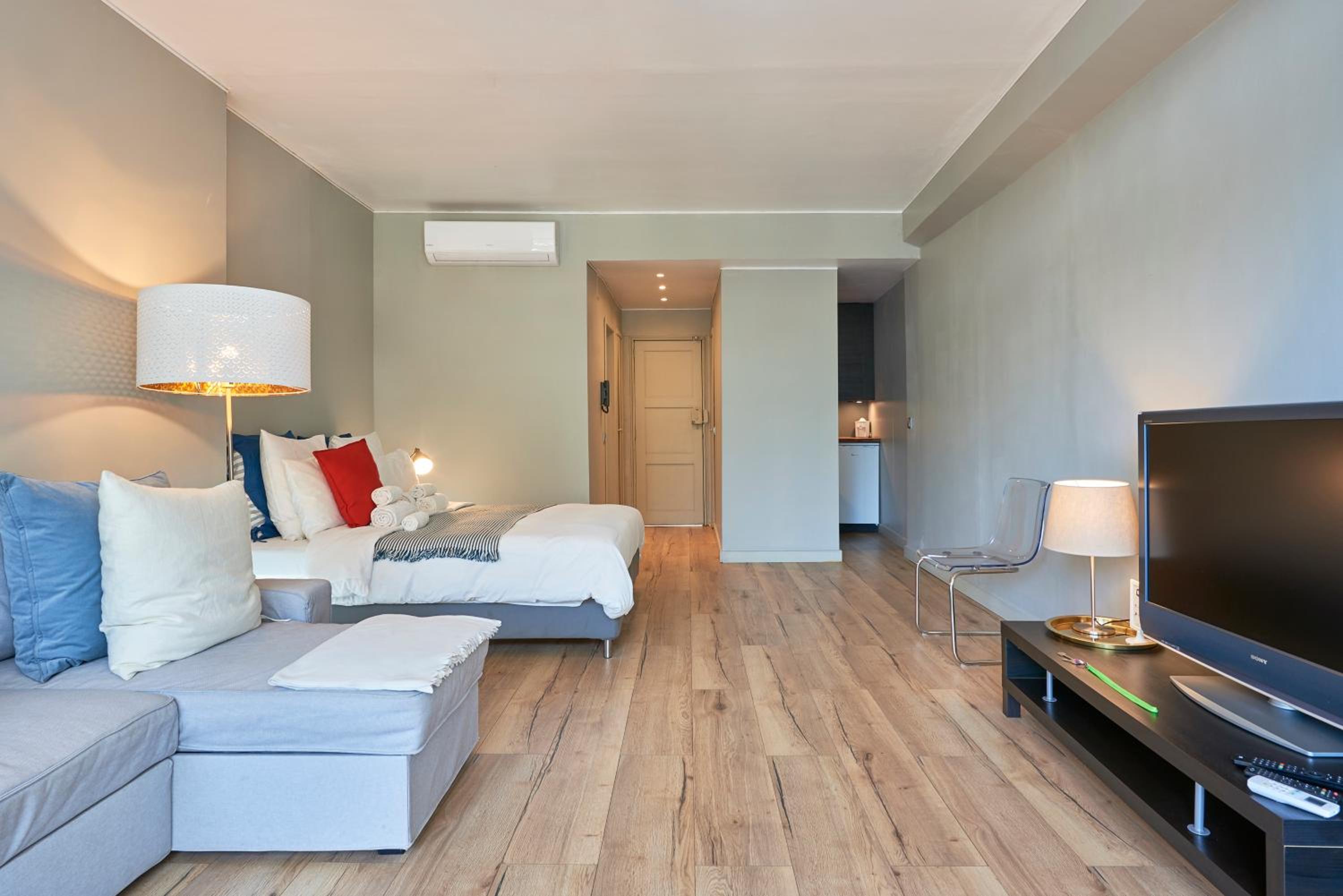 Apartment with Balcony