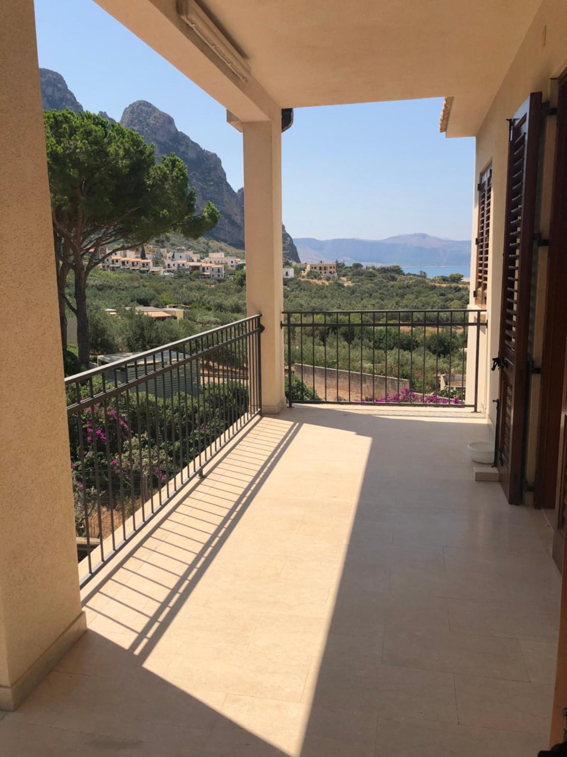 Villa with Sea View photo 1