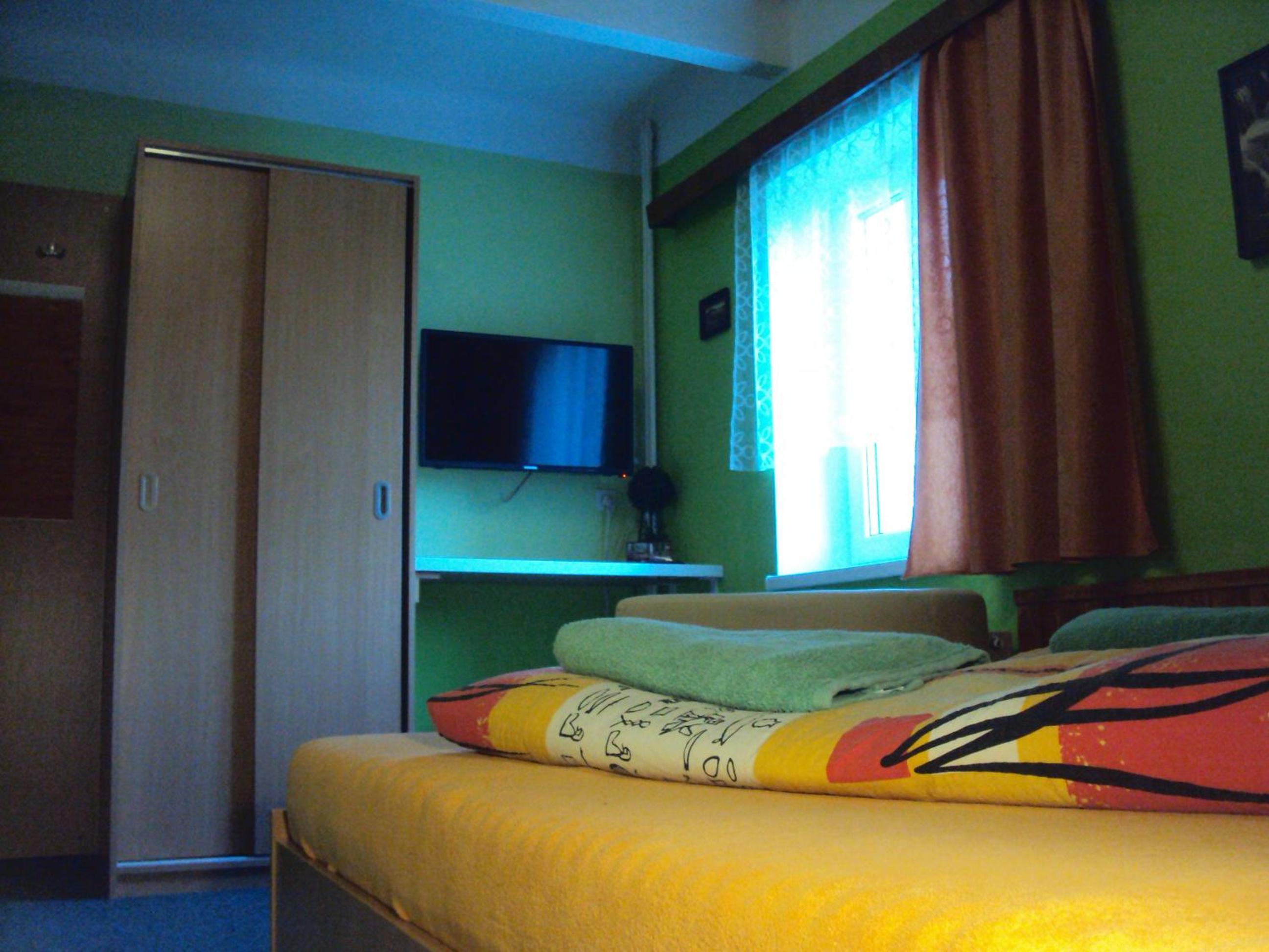 Double or Twin Room photo 3