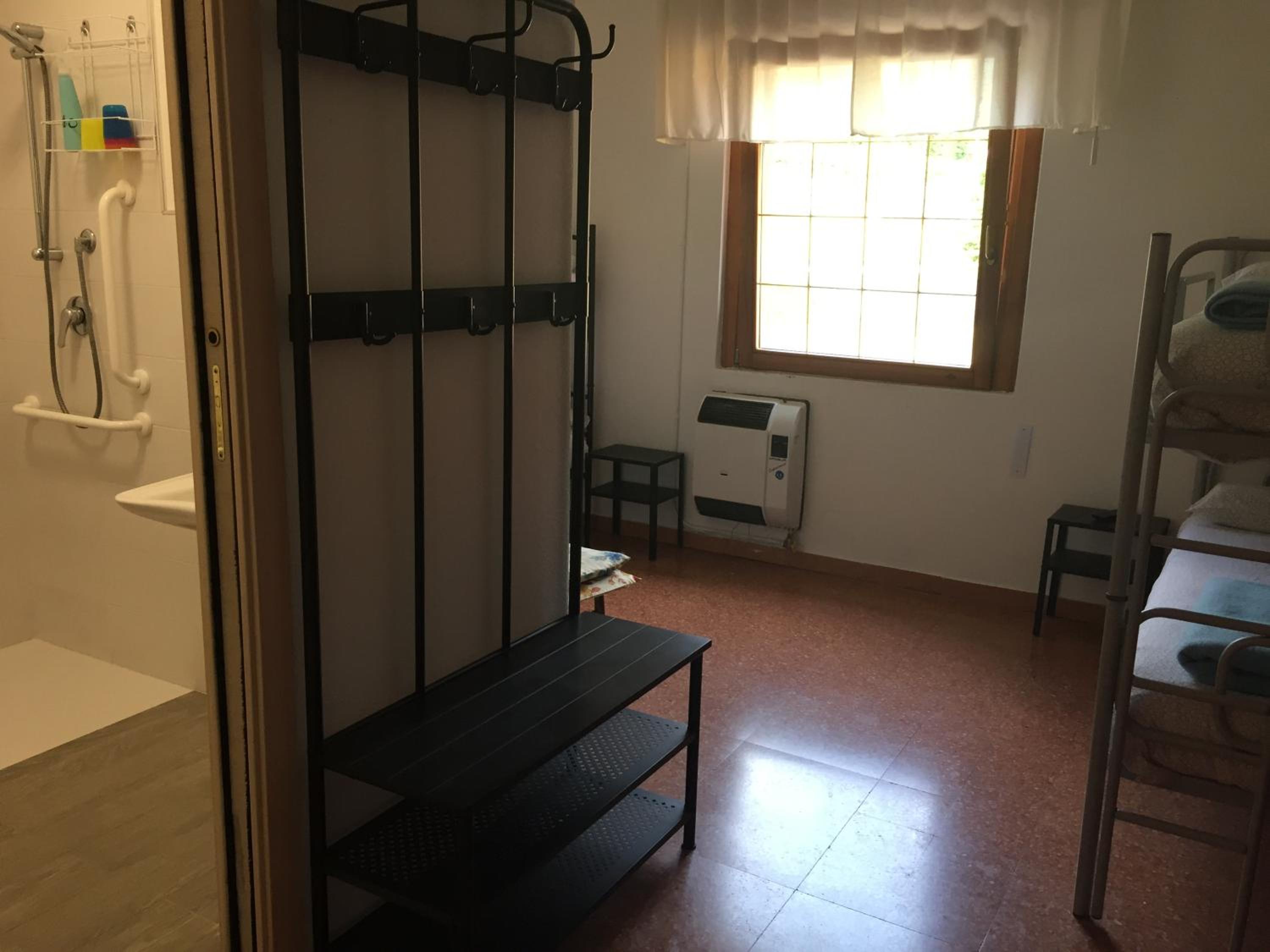 Bed in 4-Bed Mixed Dormitory Room photo 1