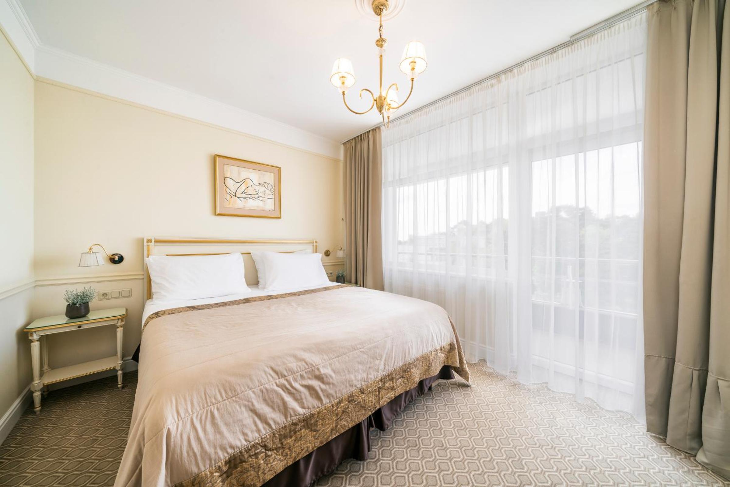 Suite with Sea View with VIP SPA Access