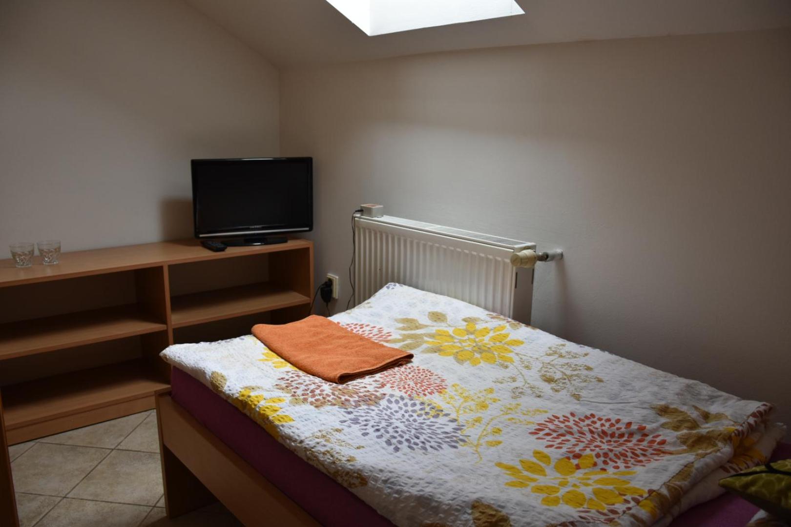 Standard Twin Room photo 1
