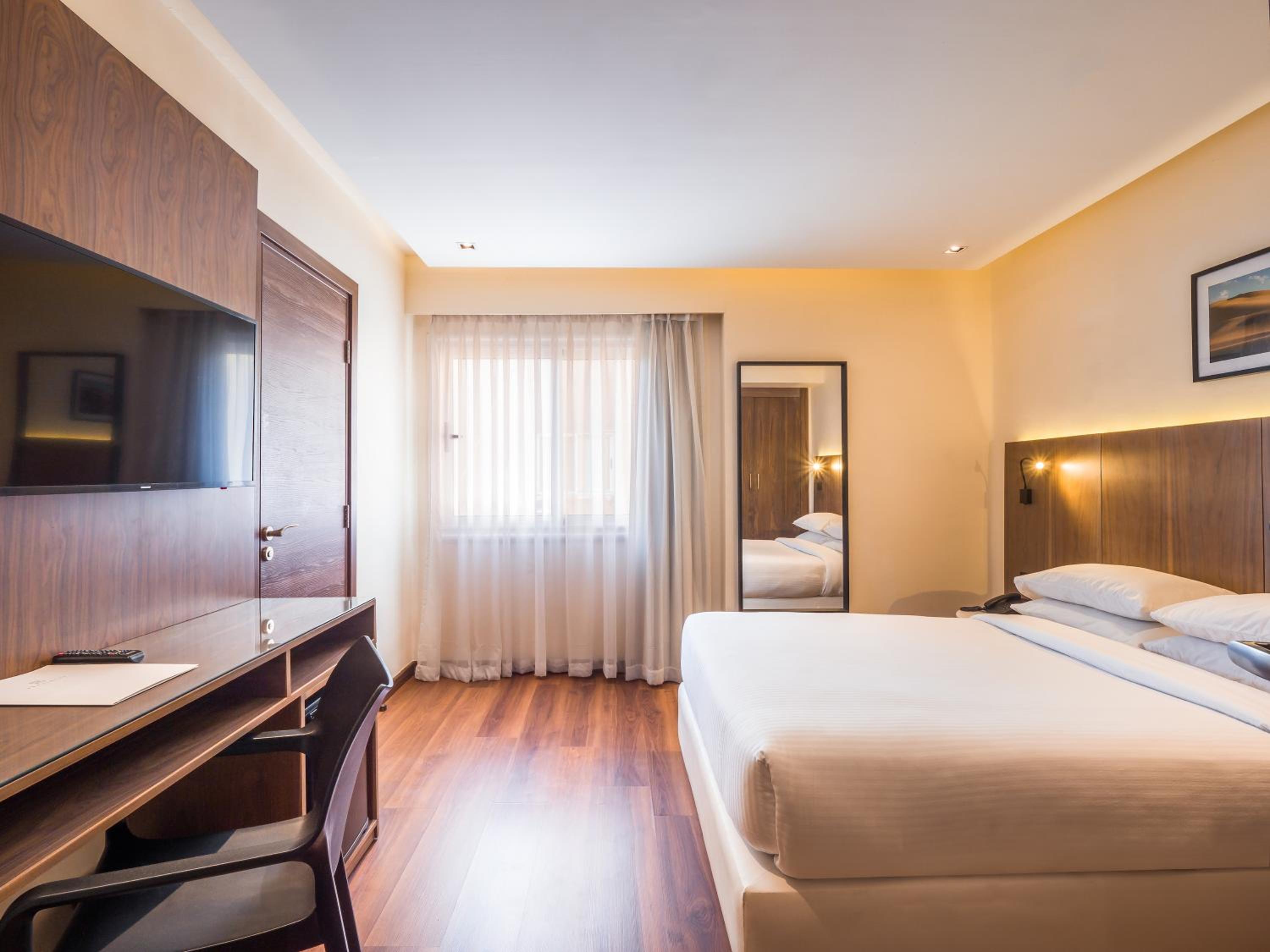 Deluxe Double or Twin Room