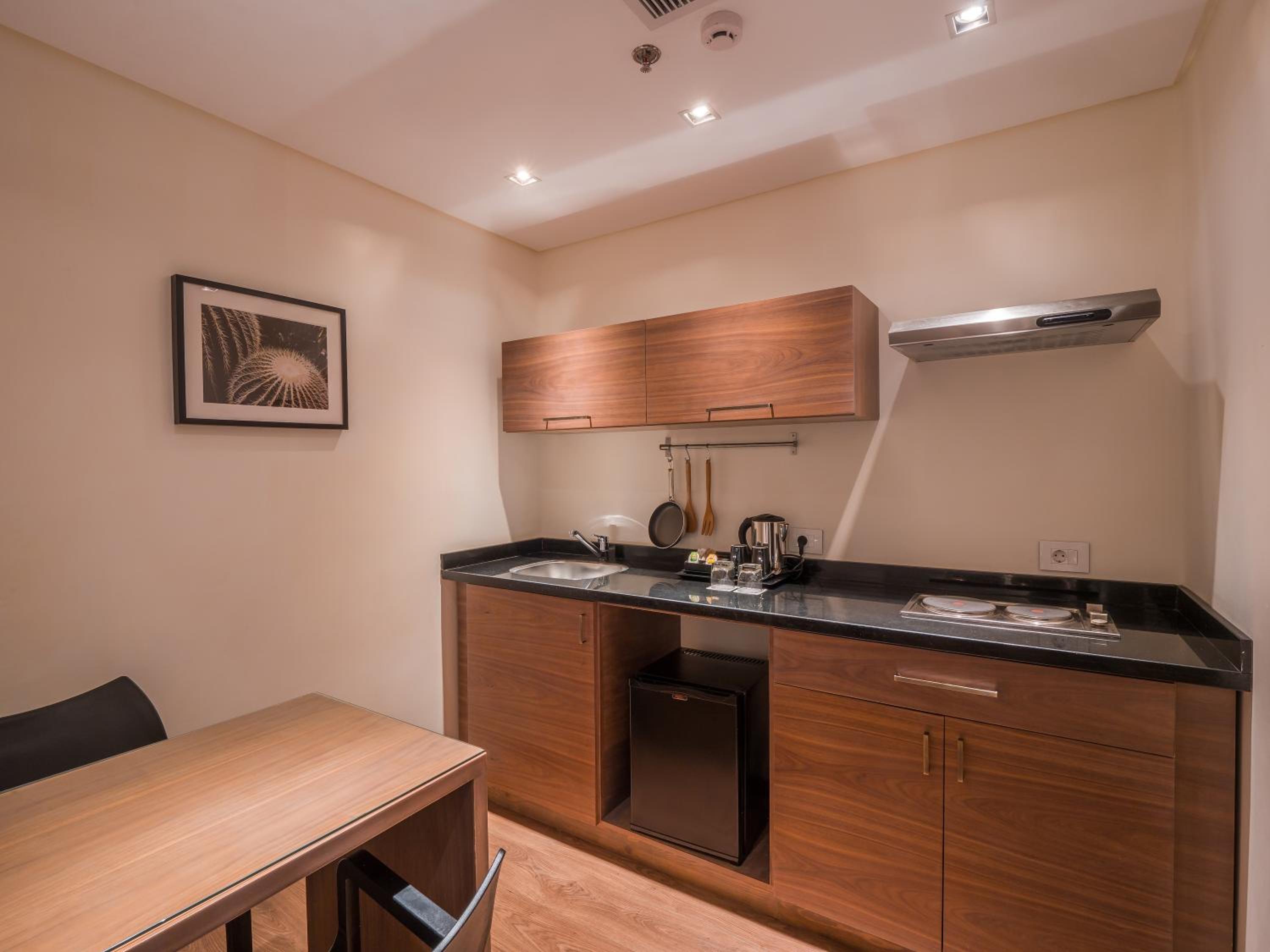 Deluxe Studio with Kitchenet
