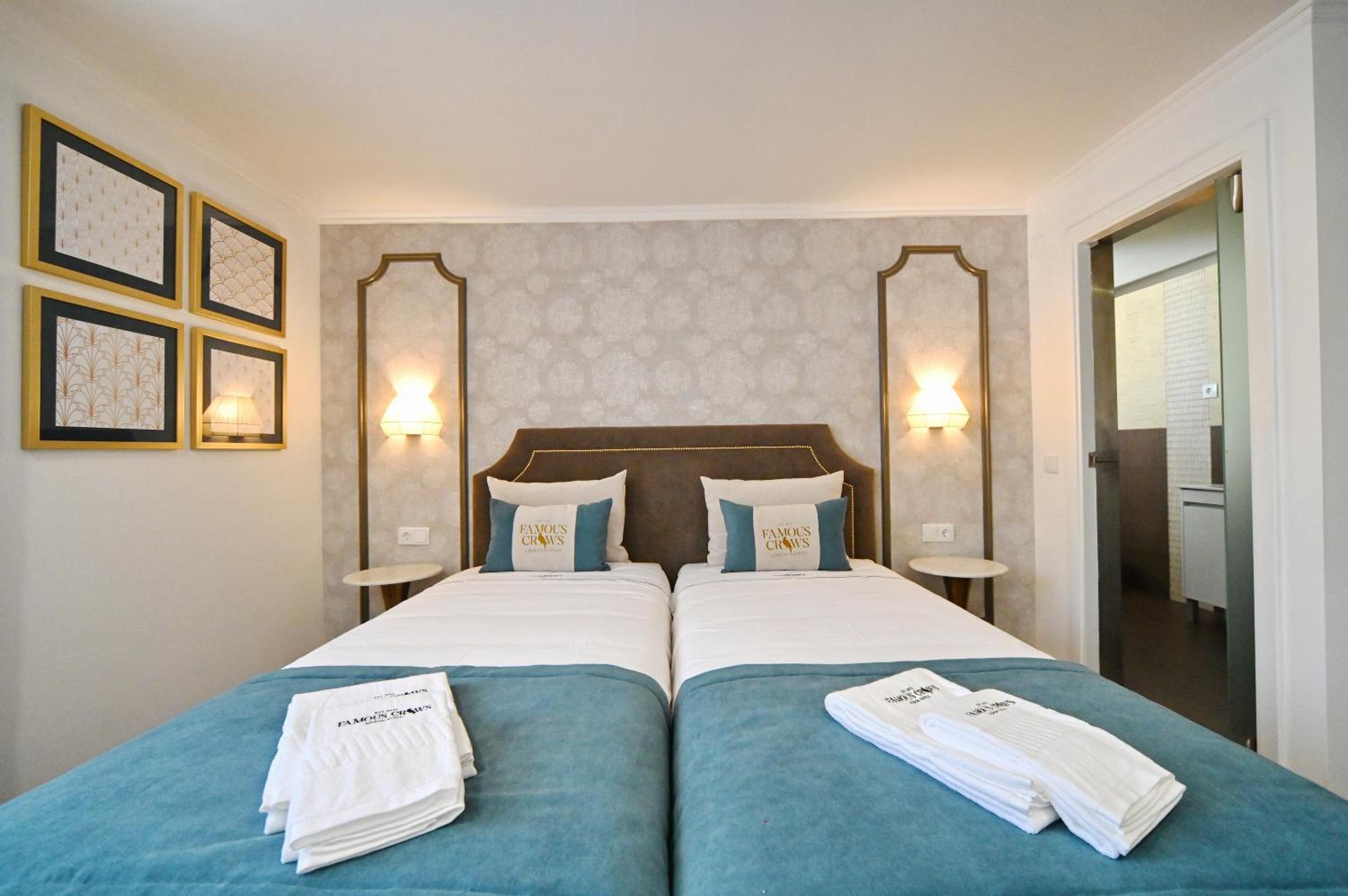 Double or Twin Room with Private Bathroom - Third Floor photo 3