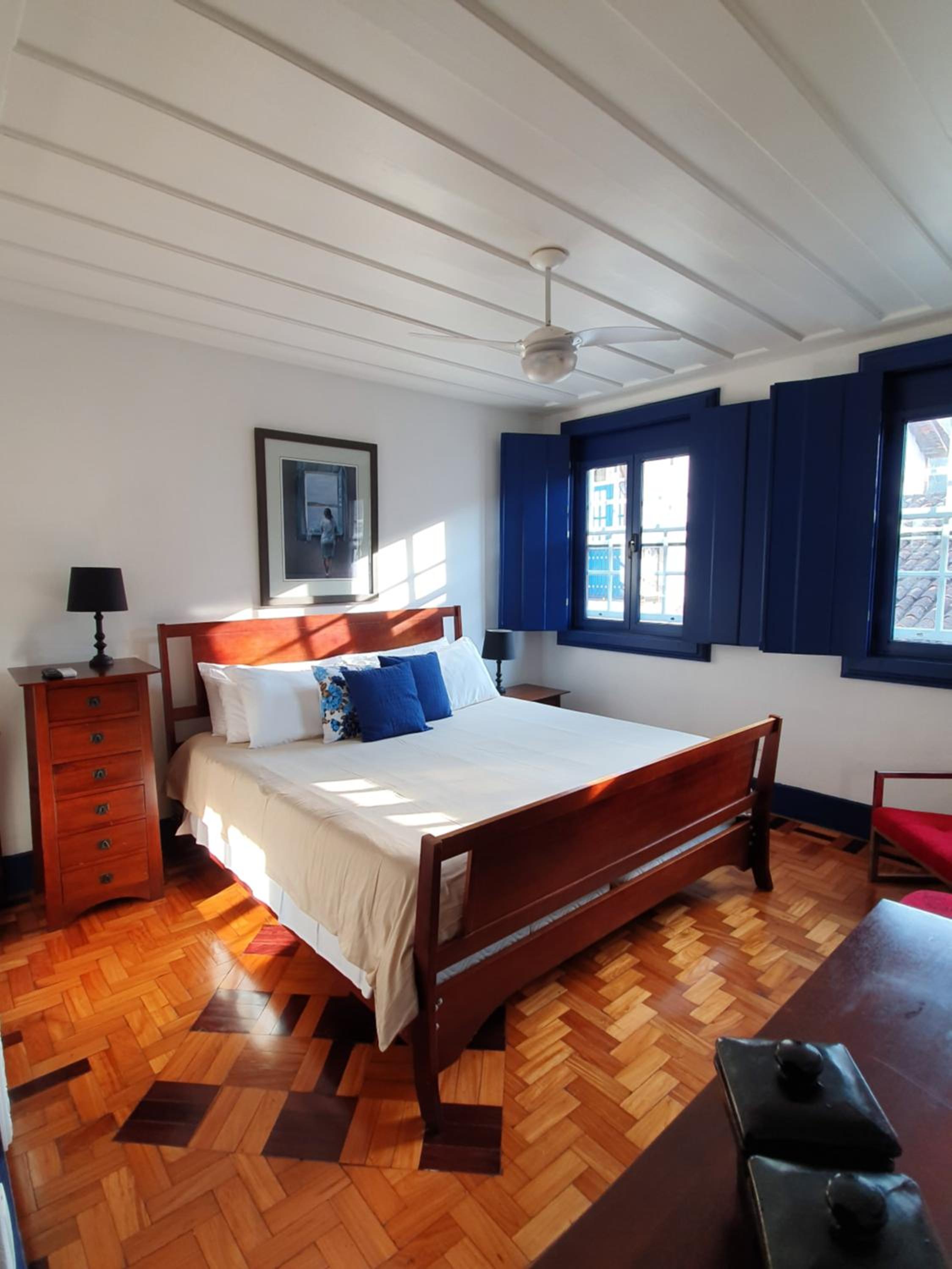 Superior King Suite photo 2