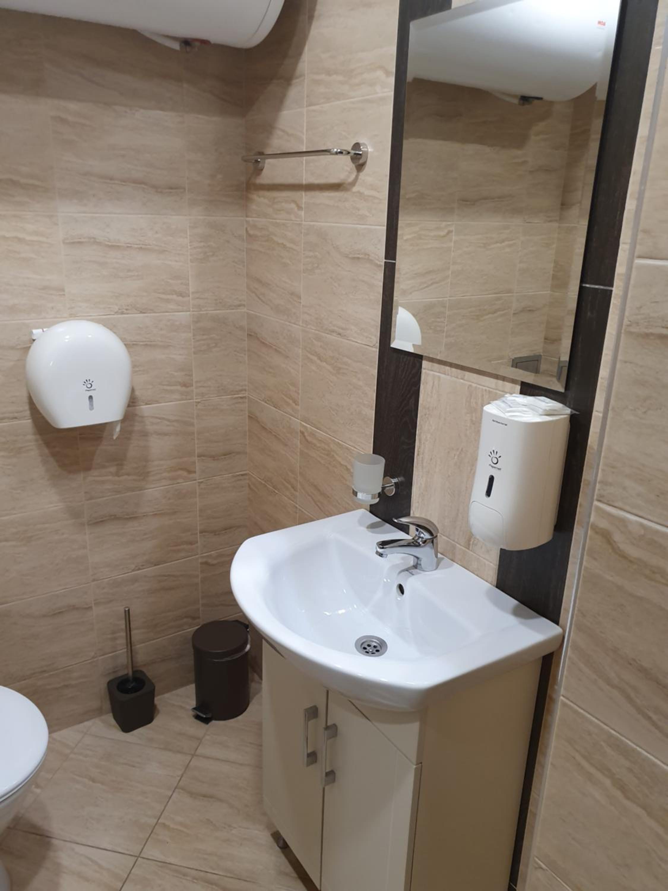 Double or Twin Room with Garden View - Photo 40