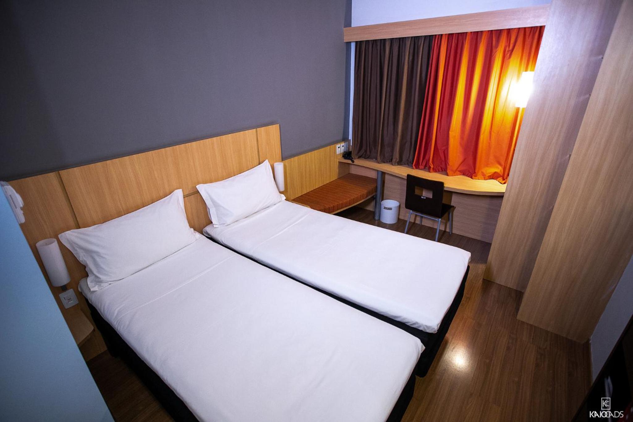 Standard Twin Room photo 1