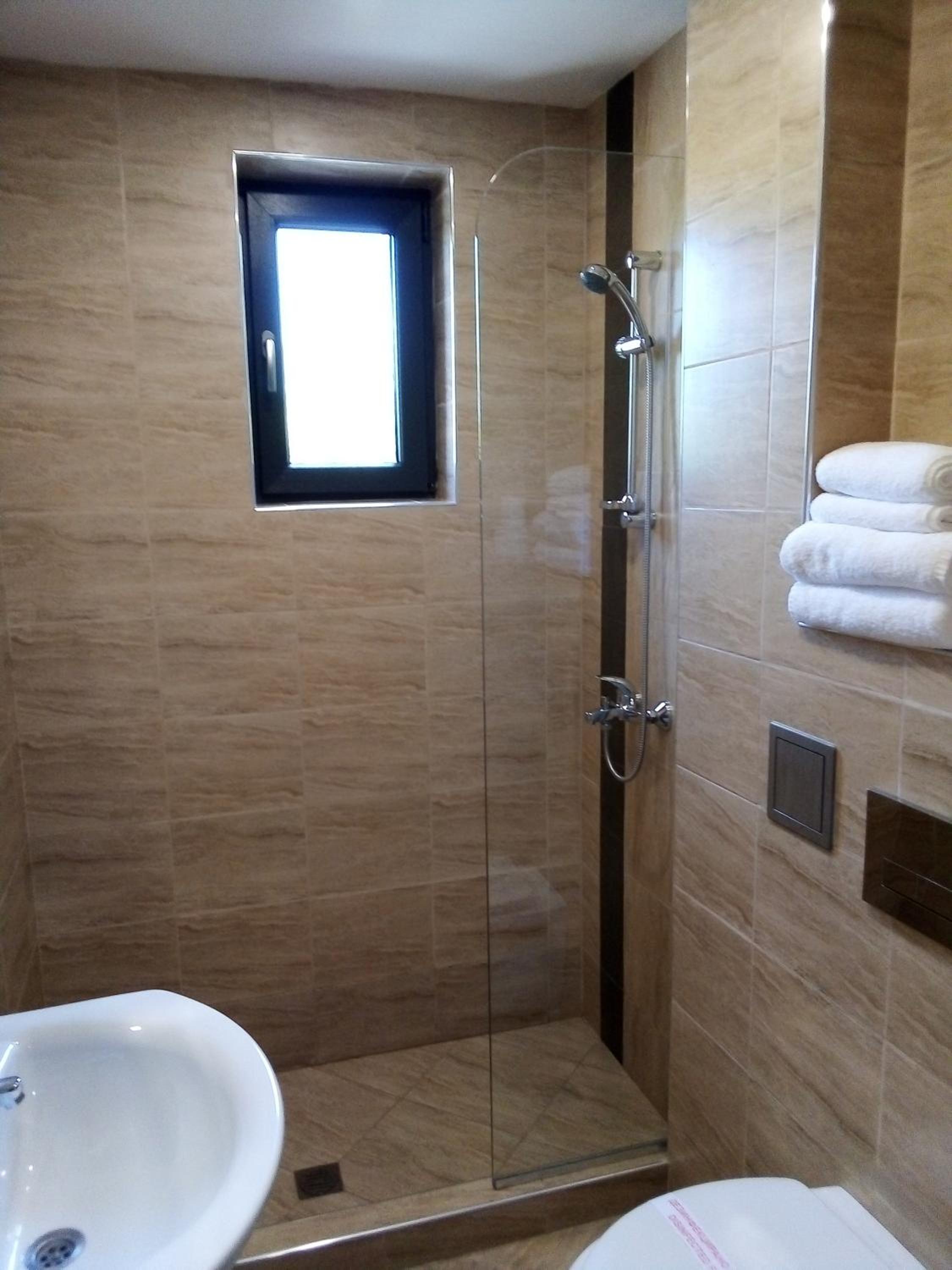Double or Twin Room with Garden View - Photo 32