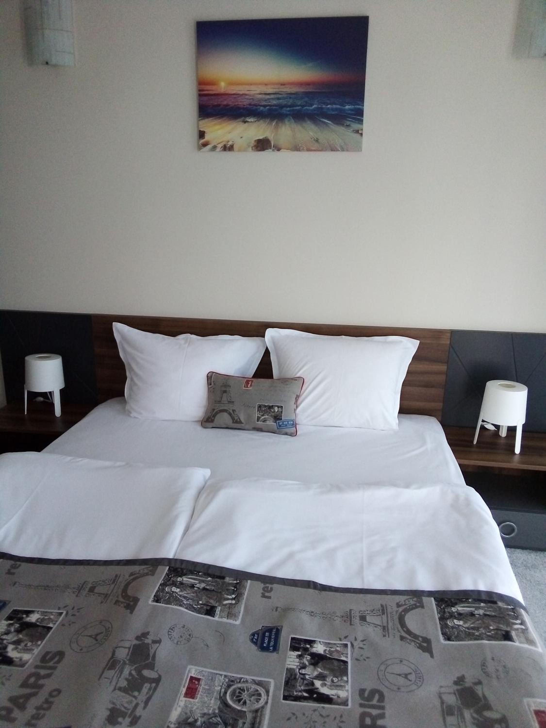 Double or Twin Room with Garden View - Photo 30