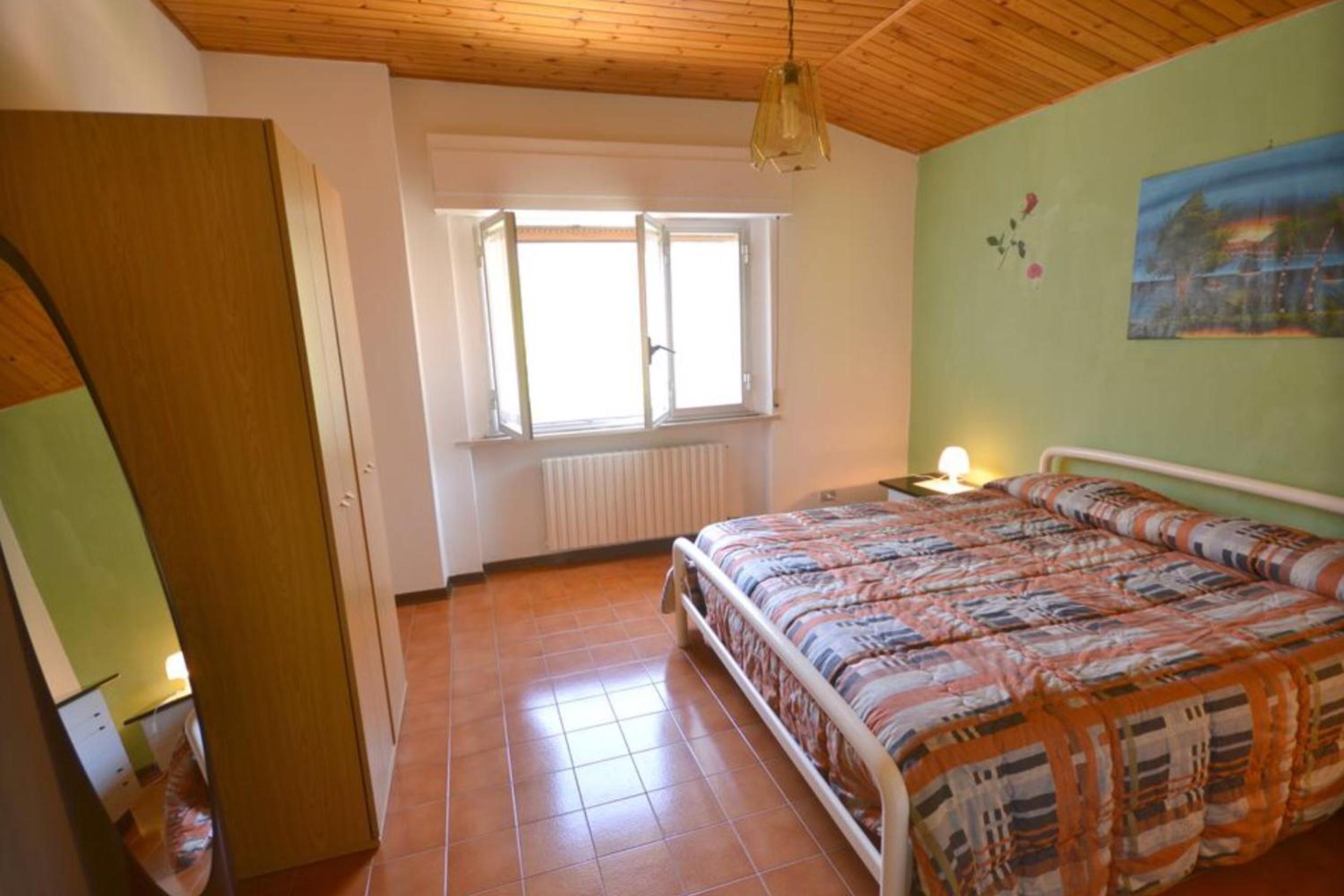 One Bedroom Apartment - Photo 4