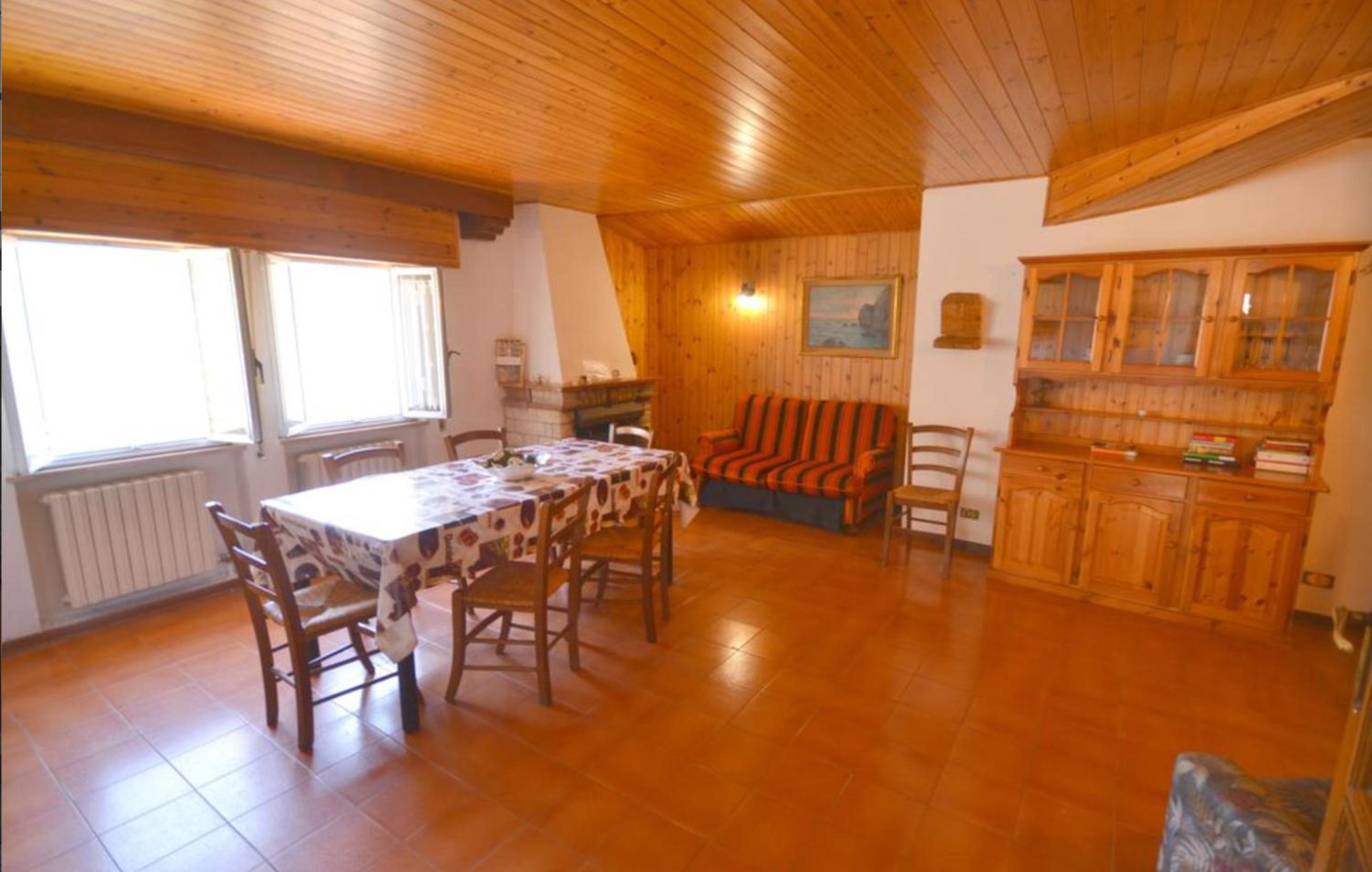Two-Bedroom Apartment (6 Adults) - Photo 14