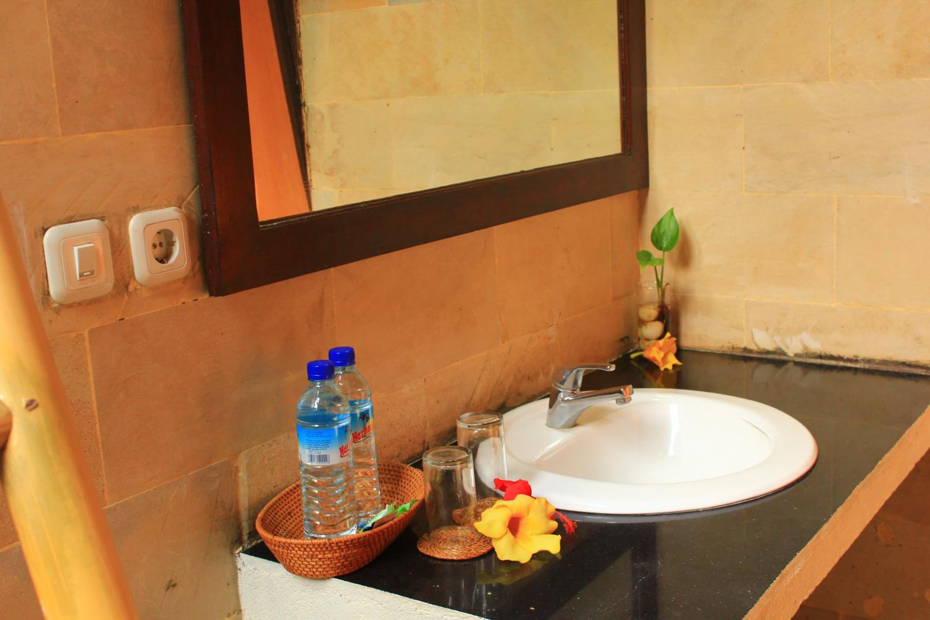 Suite - Photo 7