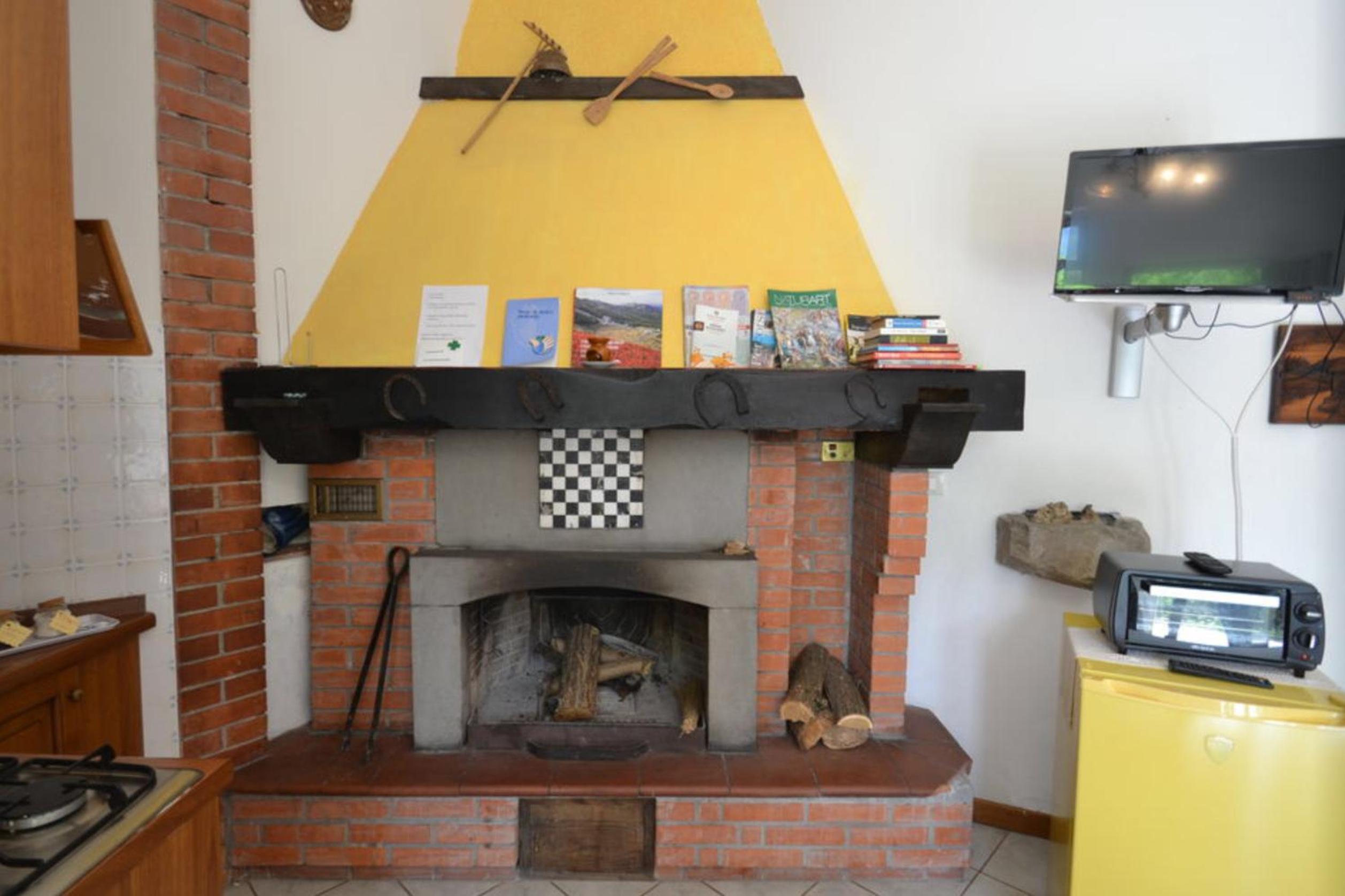Two-Bedroom Apartment (3 Adults) - Photo 3