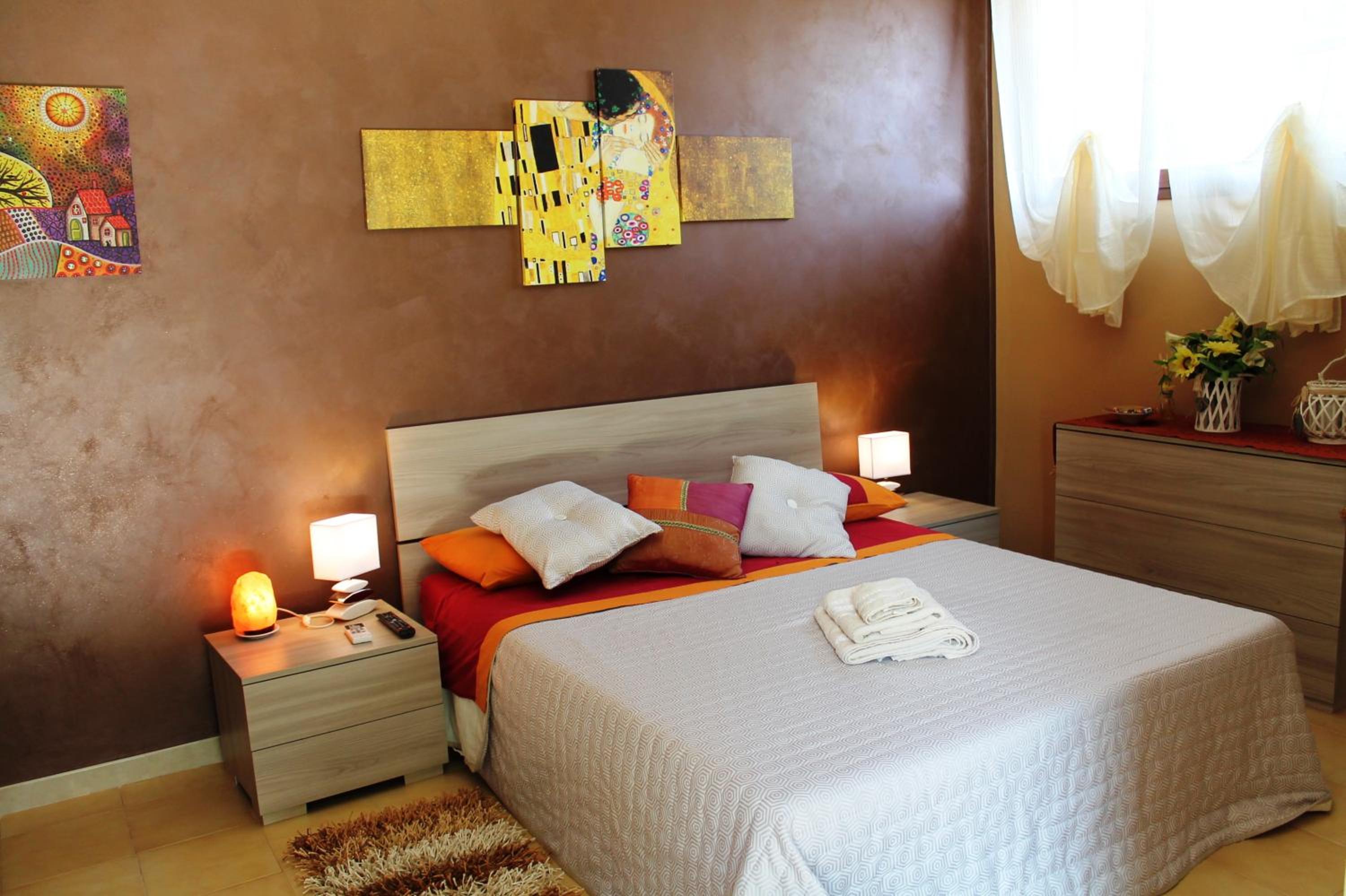 Large Double Room photo 2