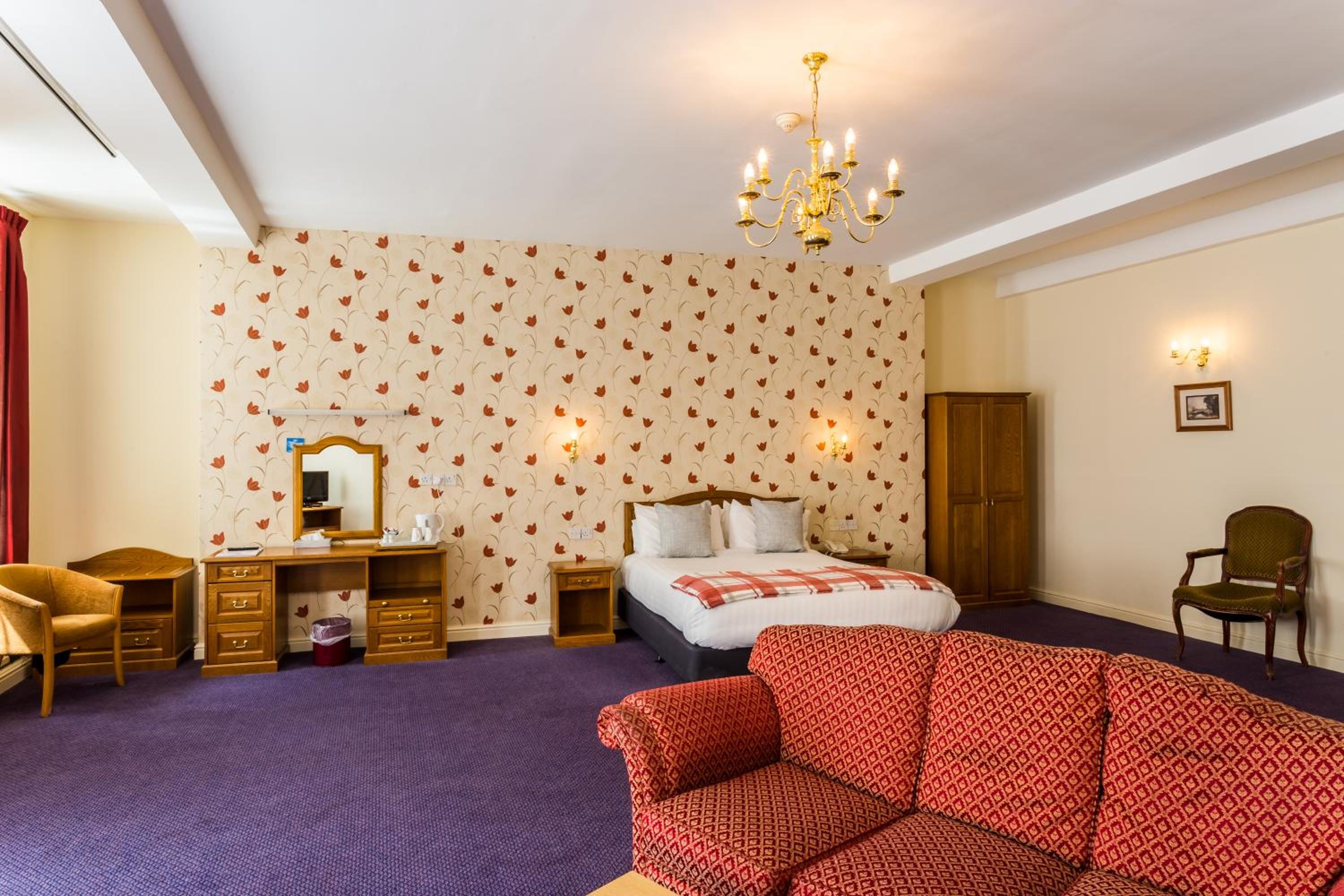 Double Room - Photo 7