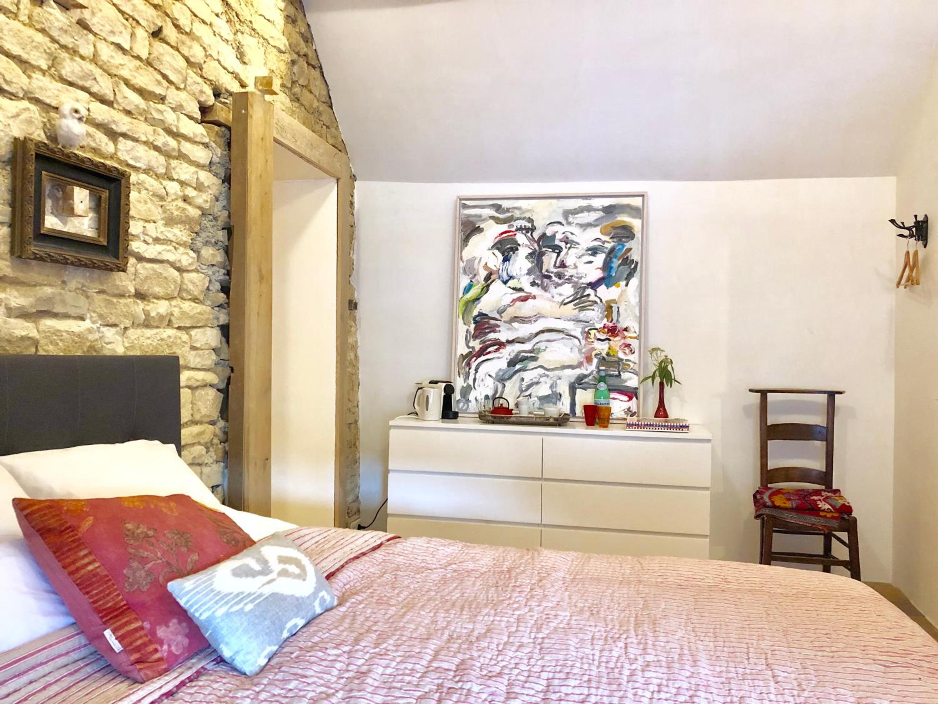 Queen Room with Garden View - Photo 2