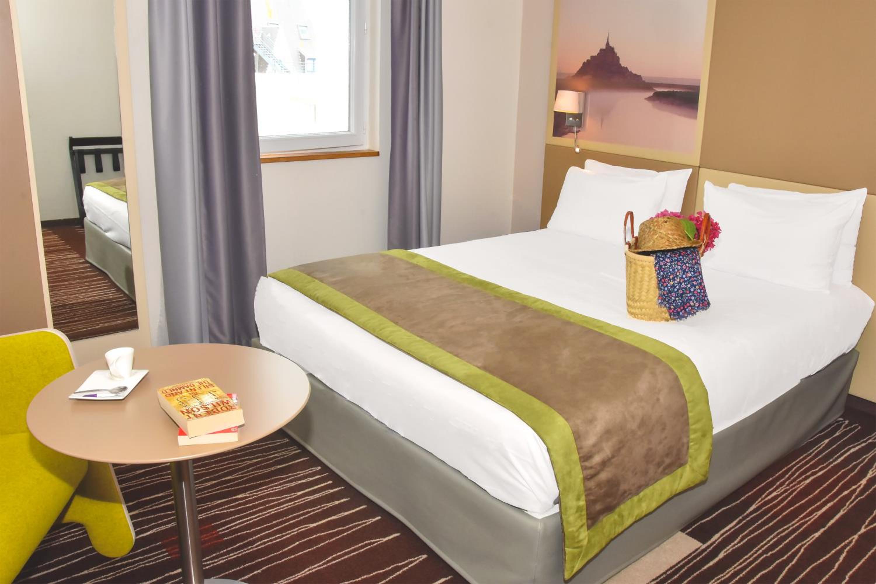 Classic Room with Double Bed - Photo 4