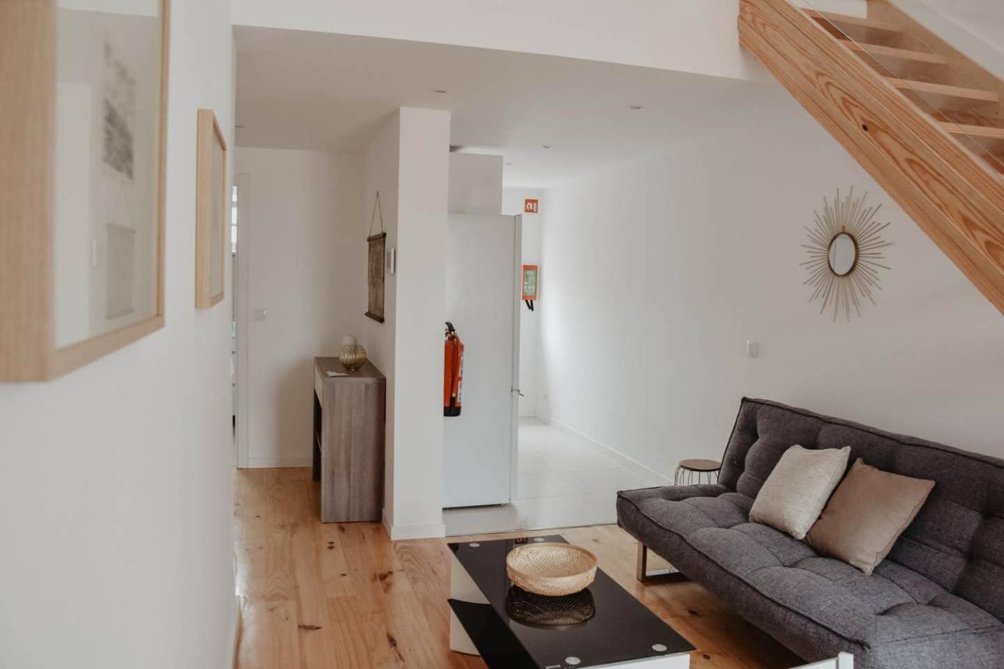 One-Bedroom Apartment - Photo 9