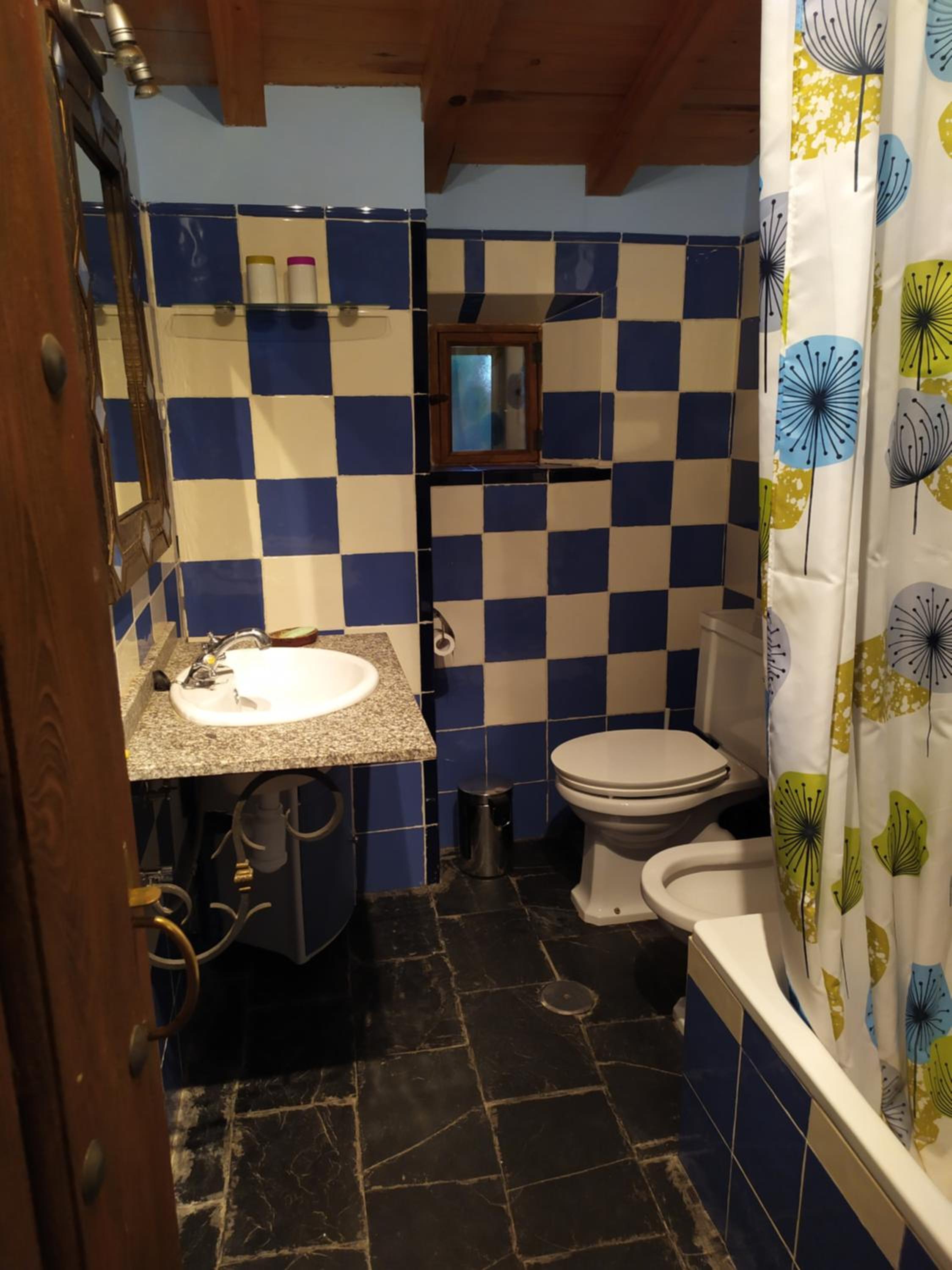 Three-Bedroom House photo 3
