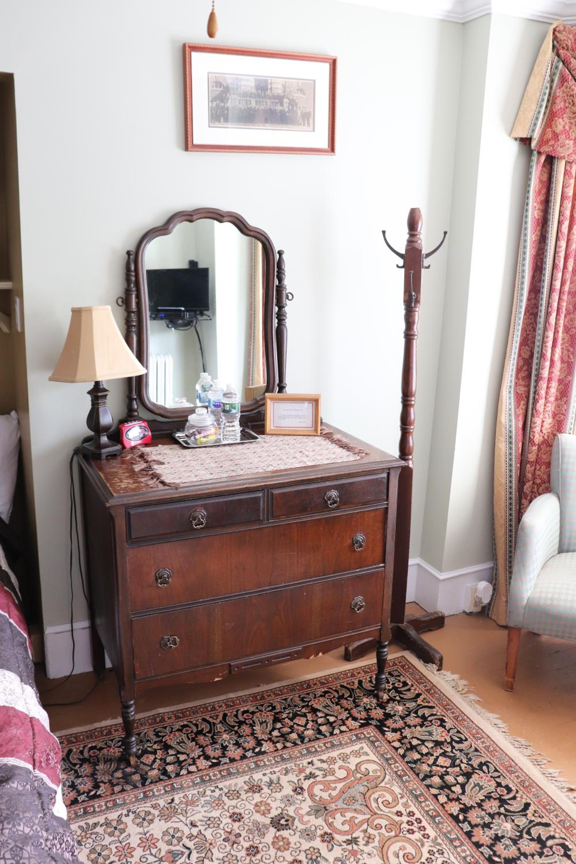 Deluxe King Room photo 3