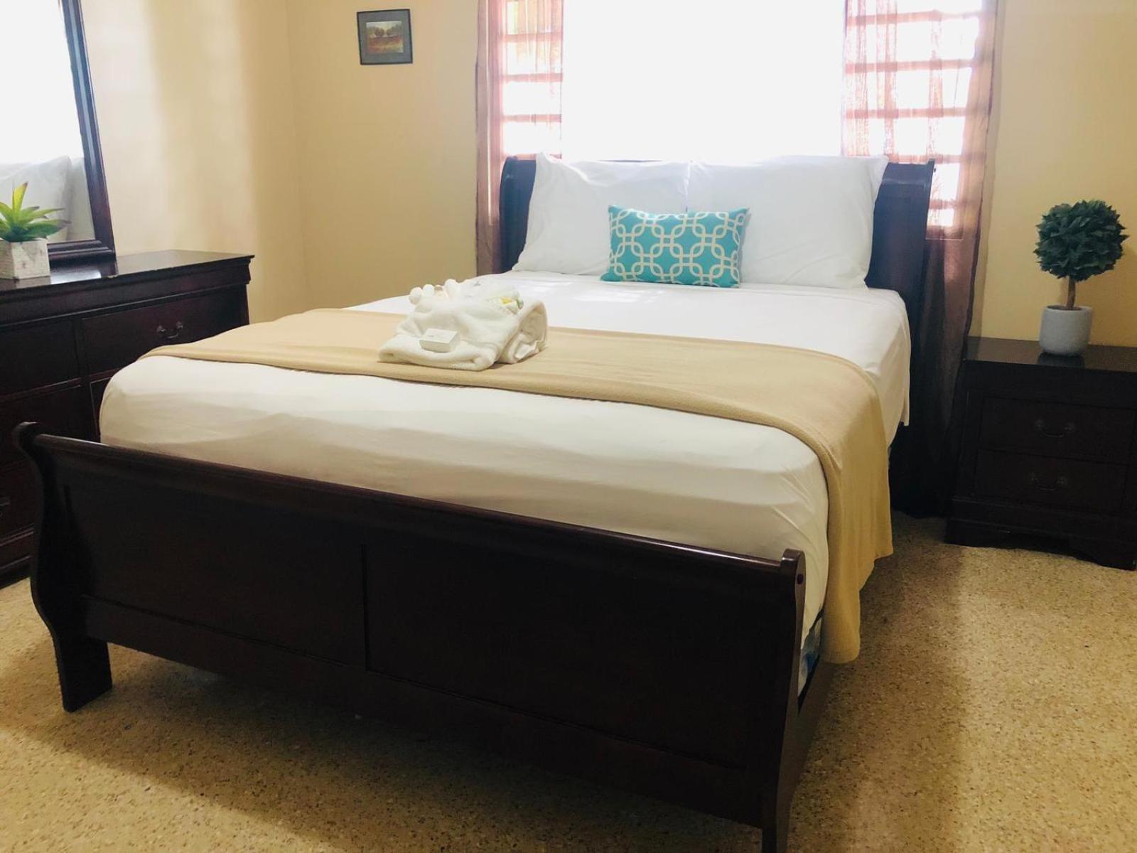 Three-Bedroom Villa photo 1