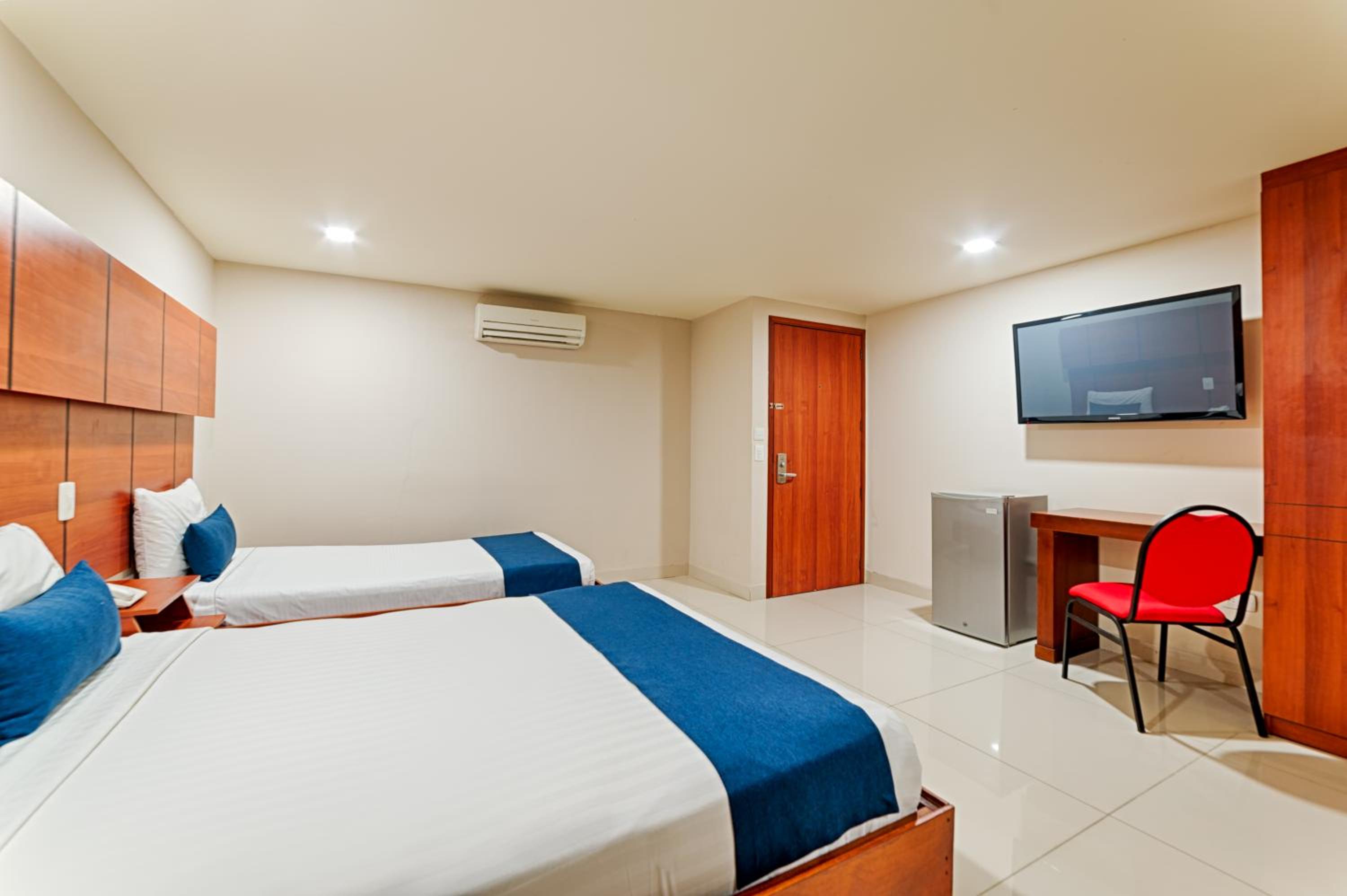 Standard Double Room photo 3