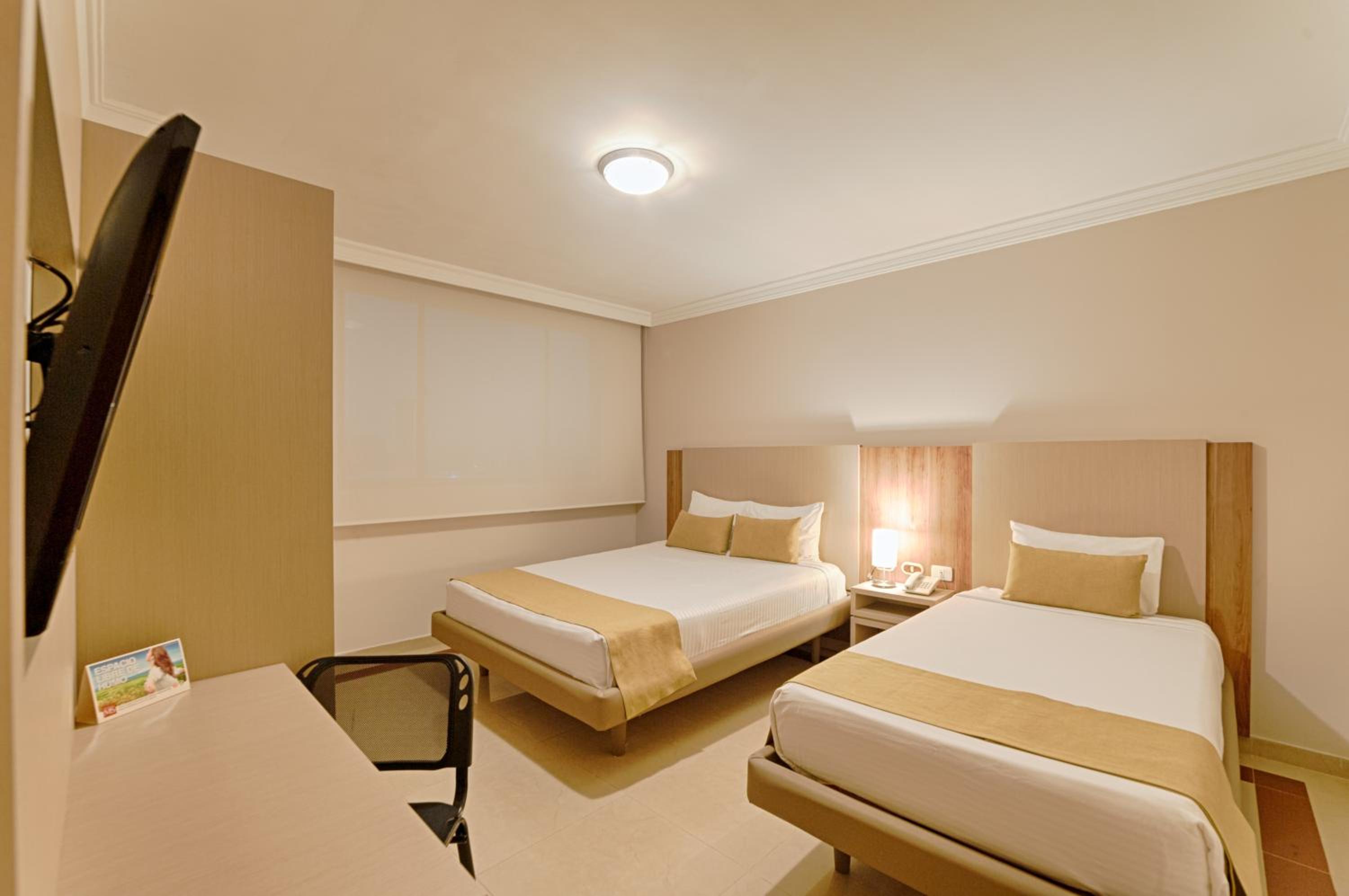 Standard Double Room photo 2