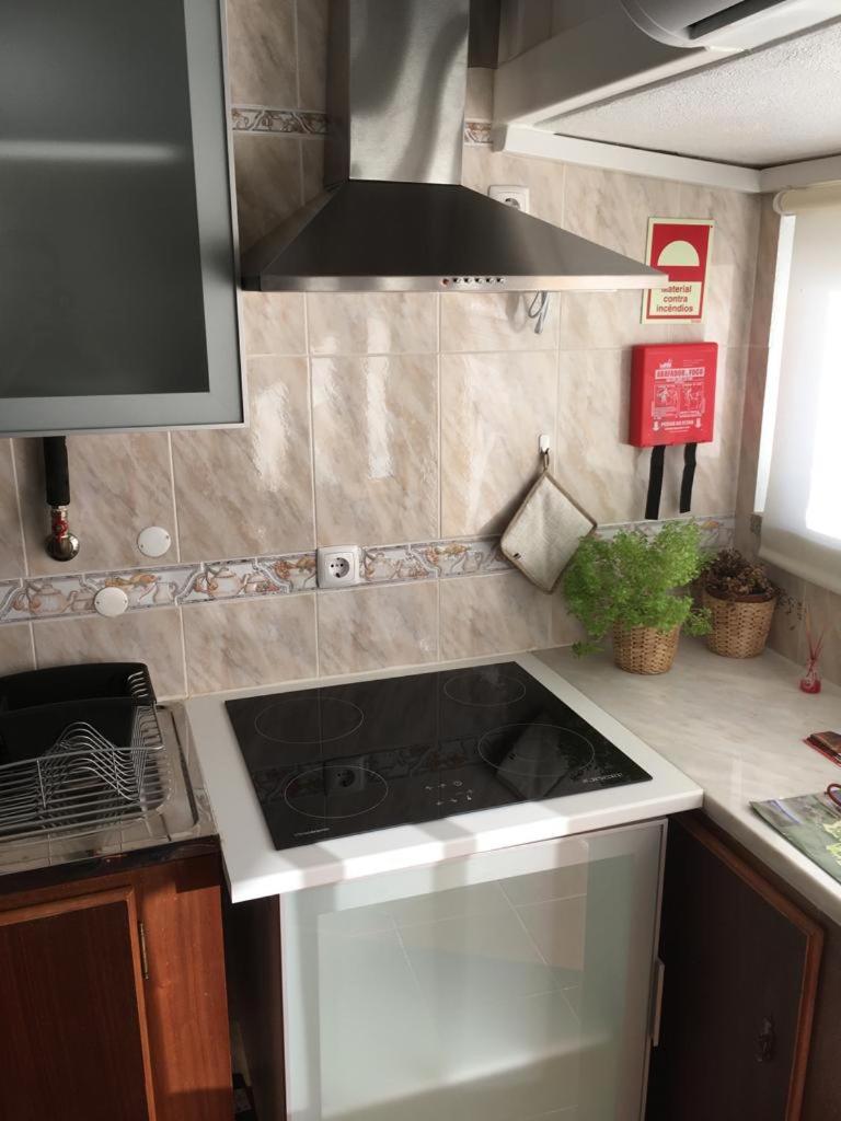 One-Bedroom Apartment - Photo 3