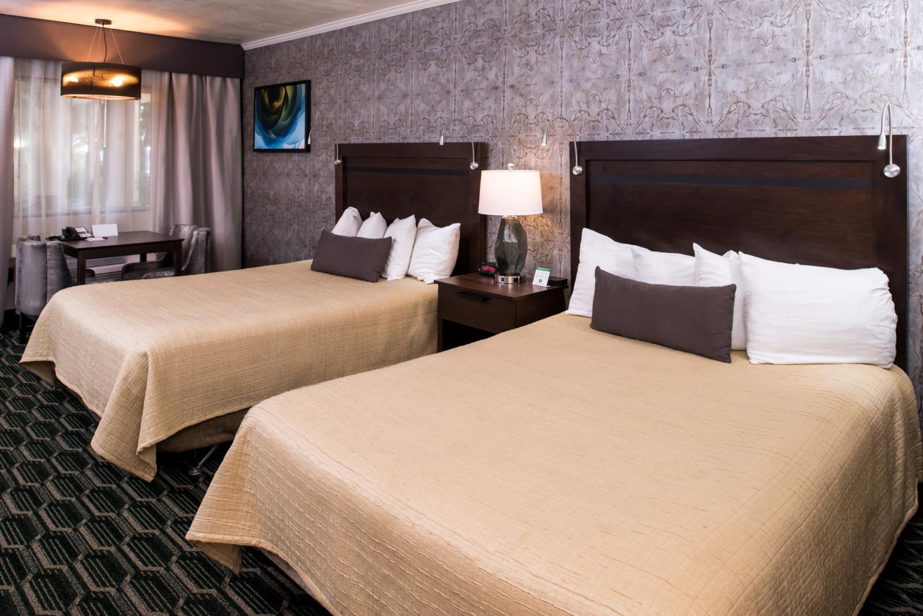 Queen Room with Two Queen Beds-Disability Access - Photo 5
