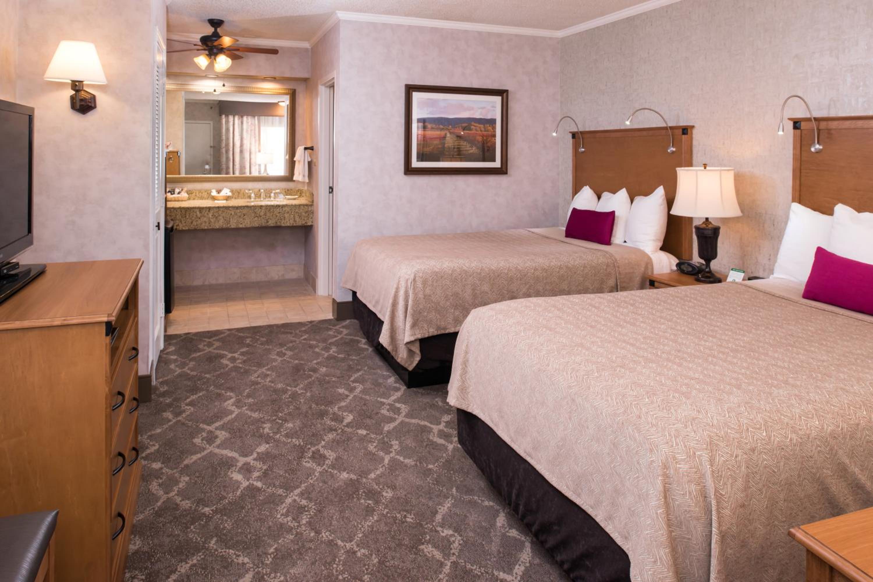 Double Room with Two Double Beds - Smoking