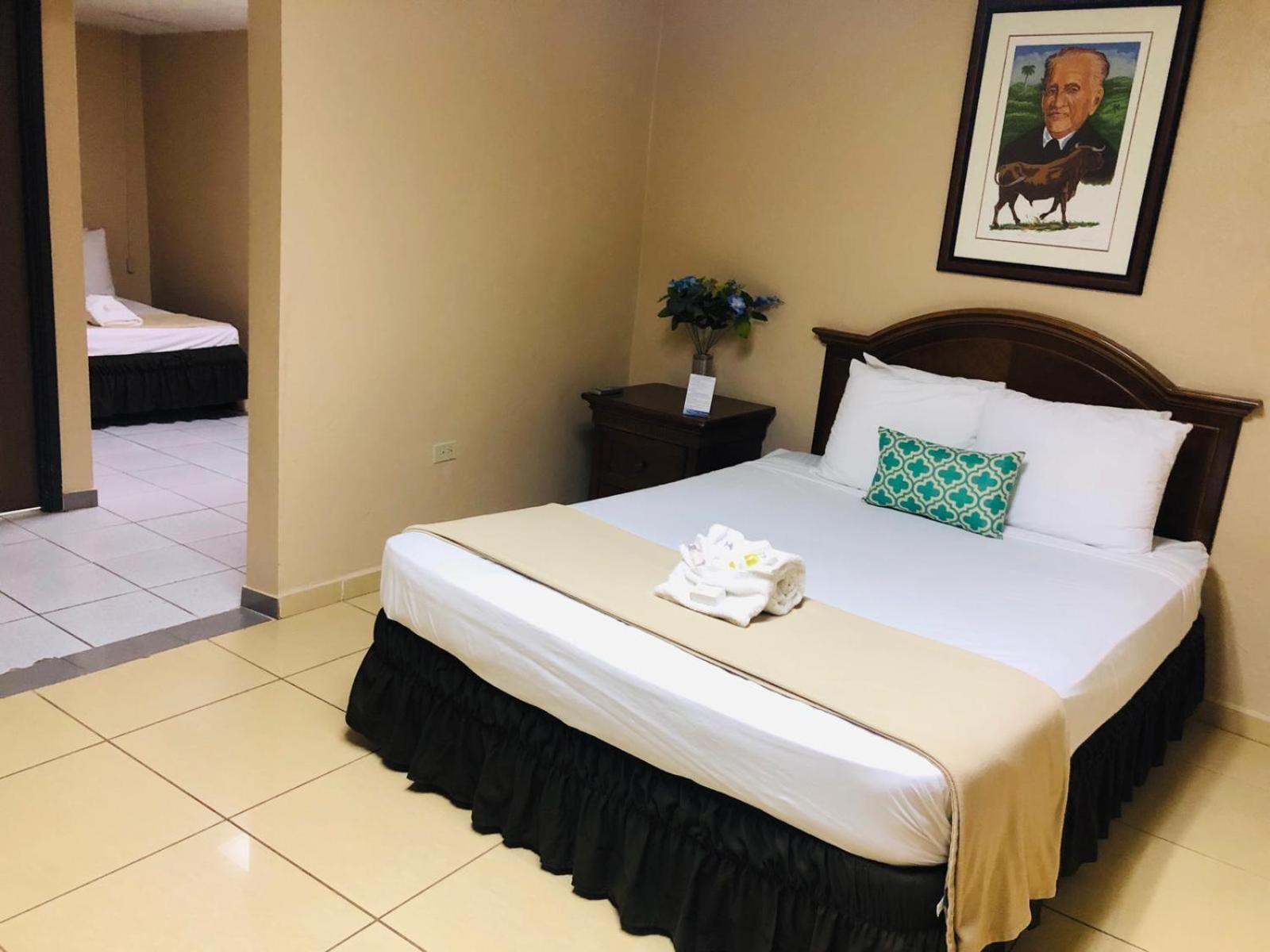 Quadruple Room - Disability Access photo 1
