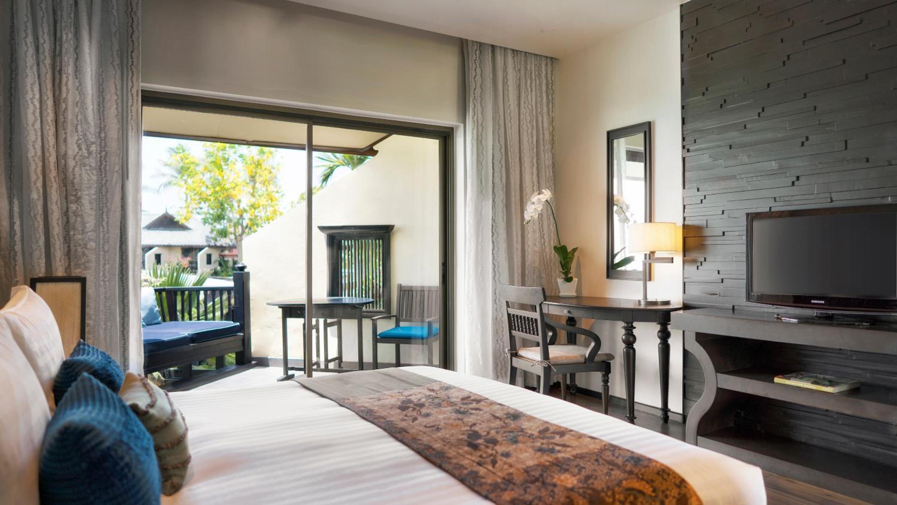 Deluxe Sea View Room