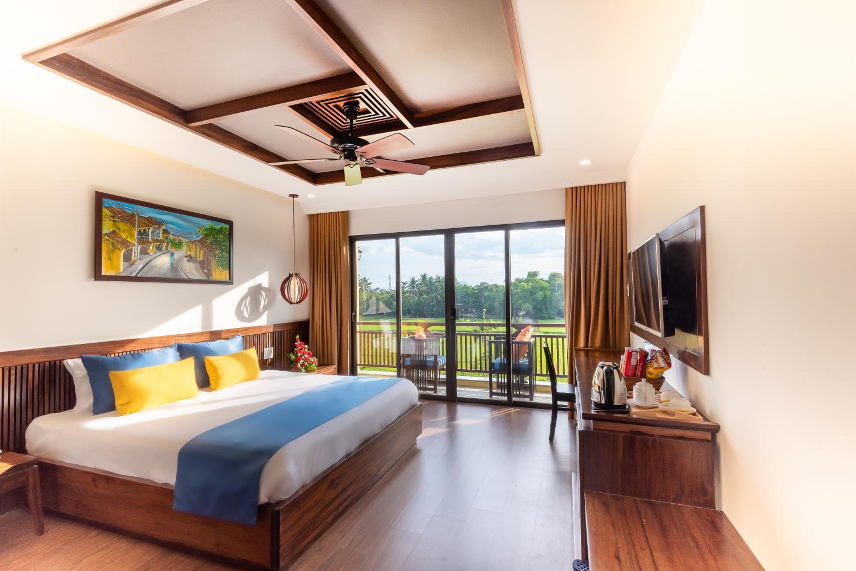Deluxe Double Room with Balcony