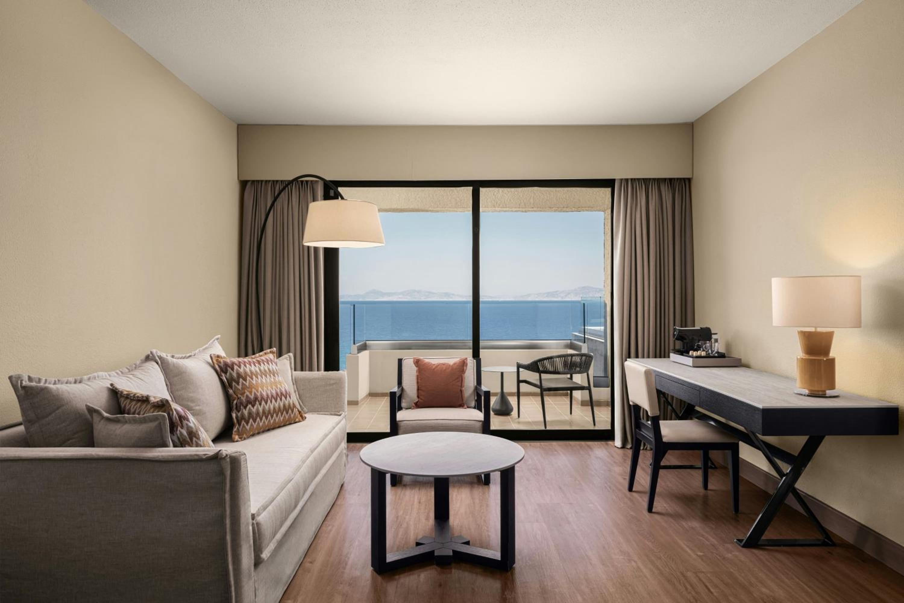 Penthouse One-Bedroom Suite with Sea View