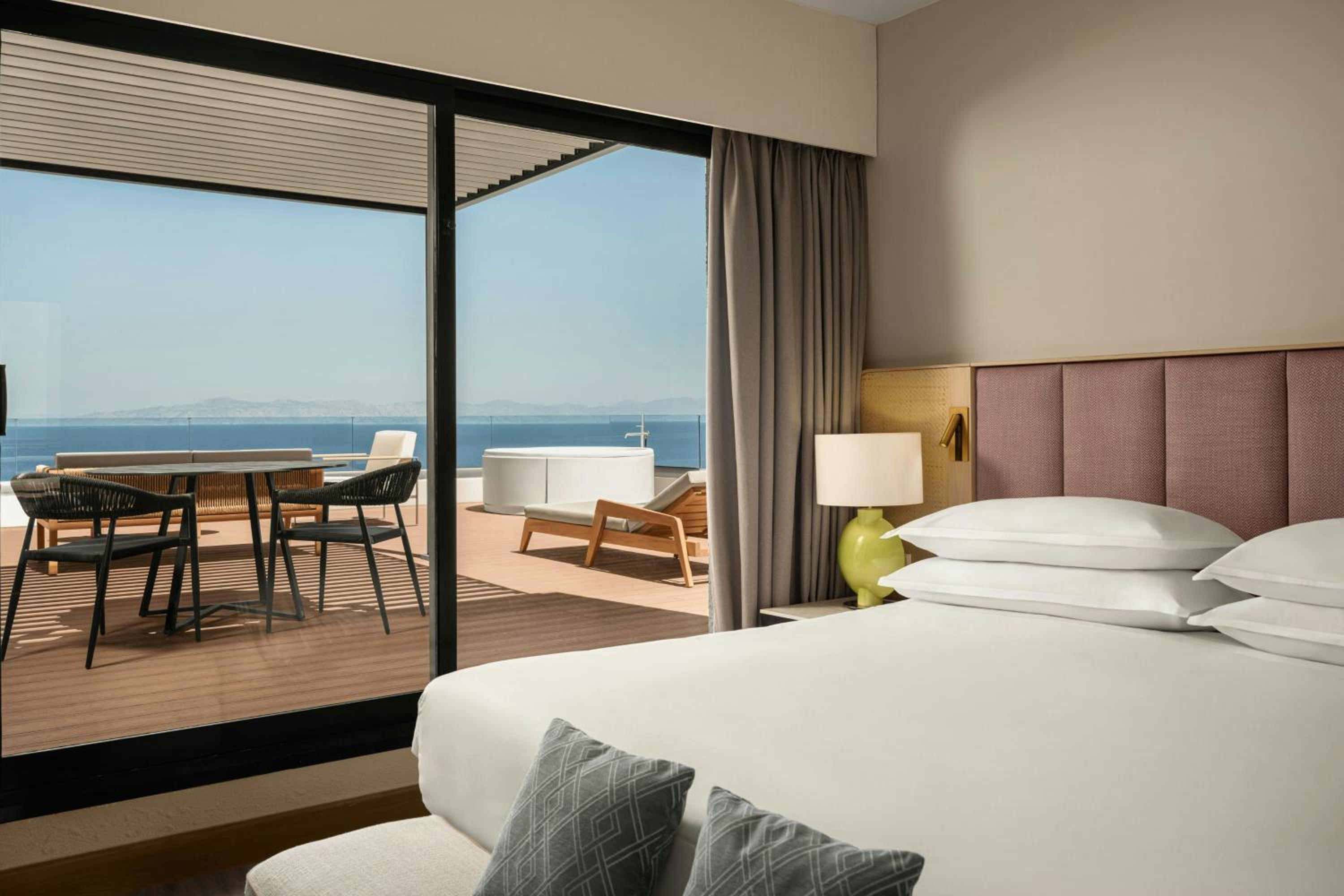 Penthouse One-Bedroom Suite with Sea View