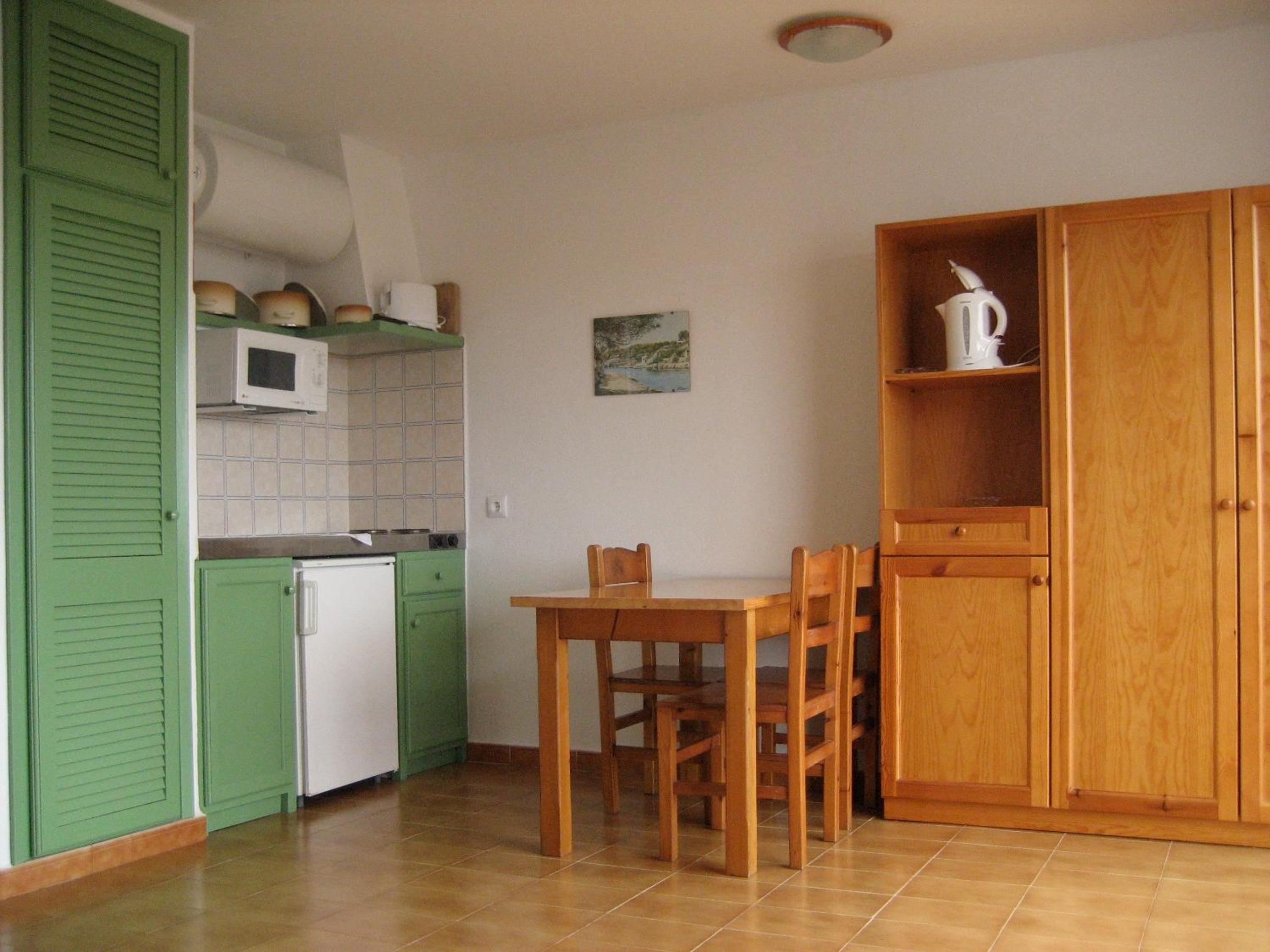 One-Bedroom Apartment photo 2