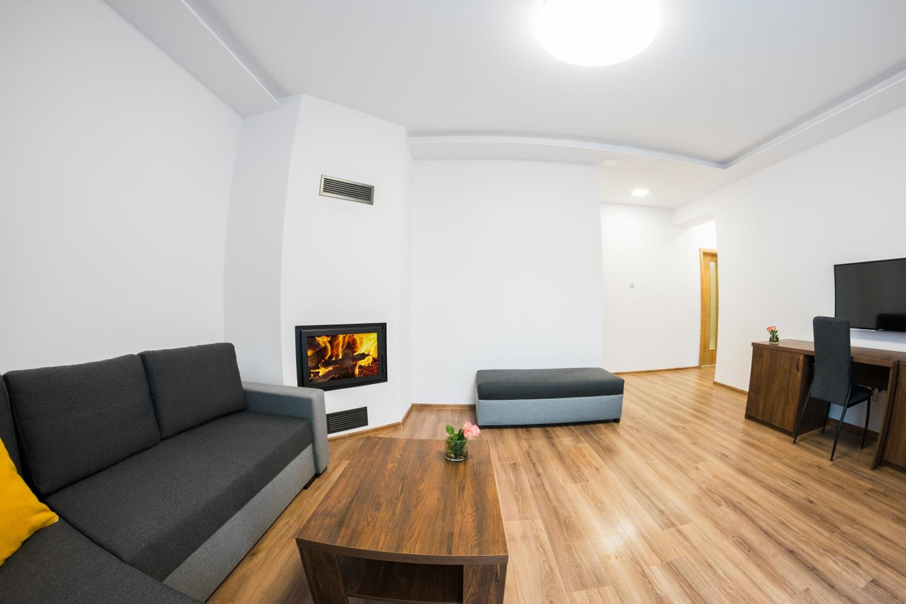 Family Room with Balcony photo 1