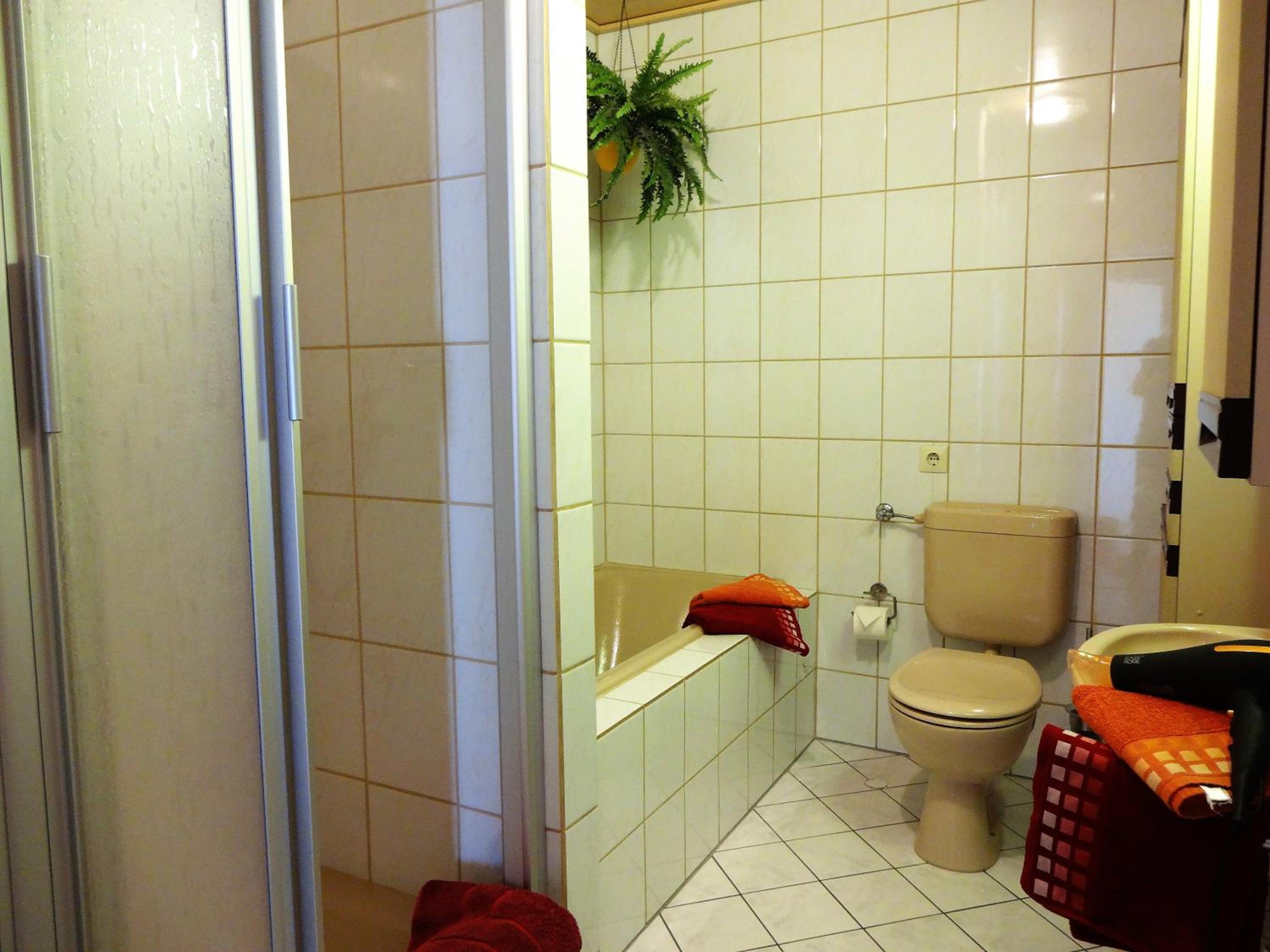Apartment photo 2