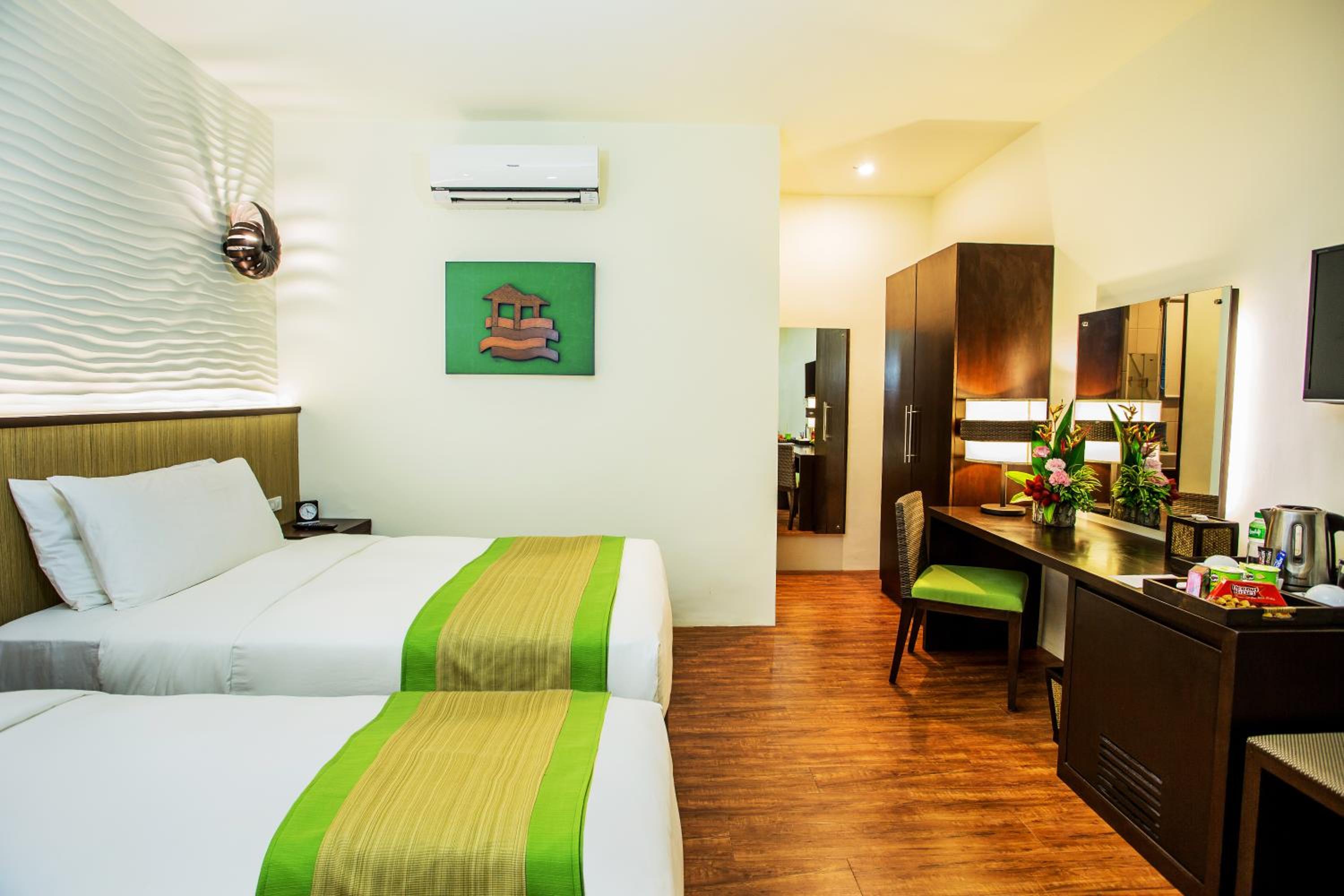 Deluxe Twin Room with Garden View photo 3