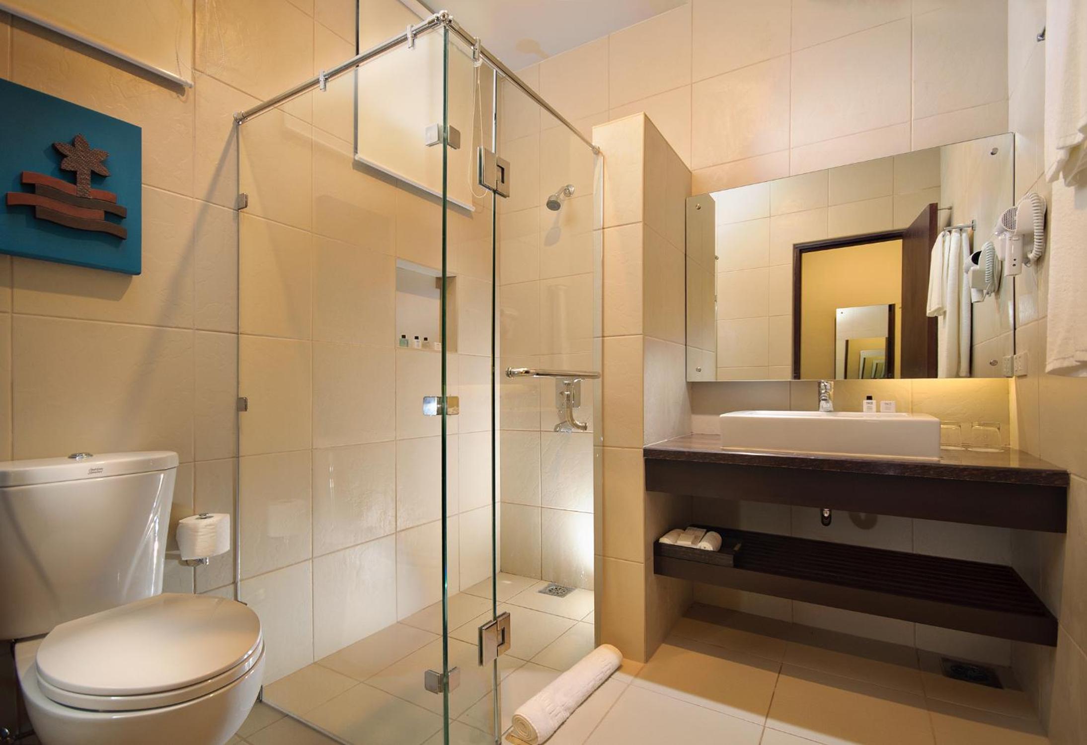 Deluxe Double or Twin Room Beach Front photo 3