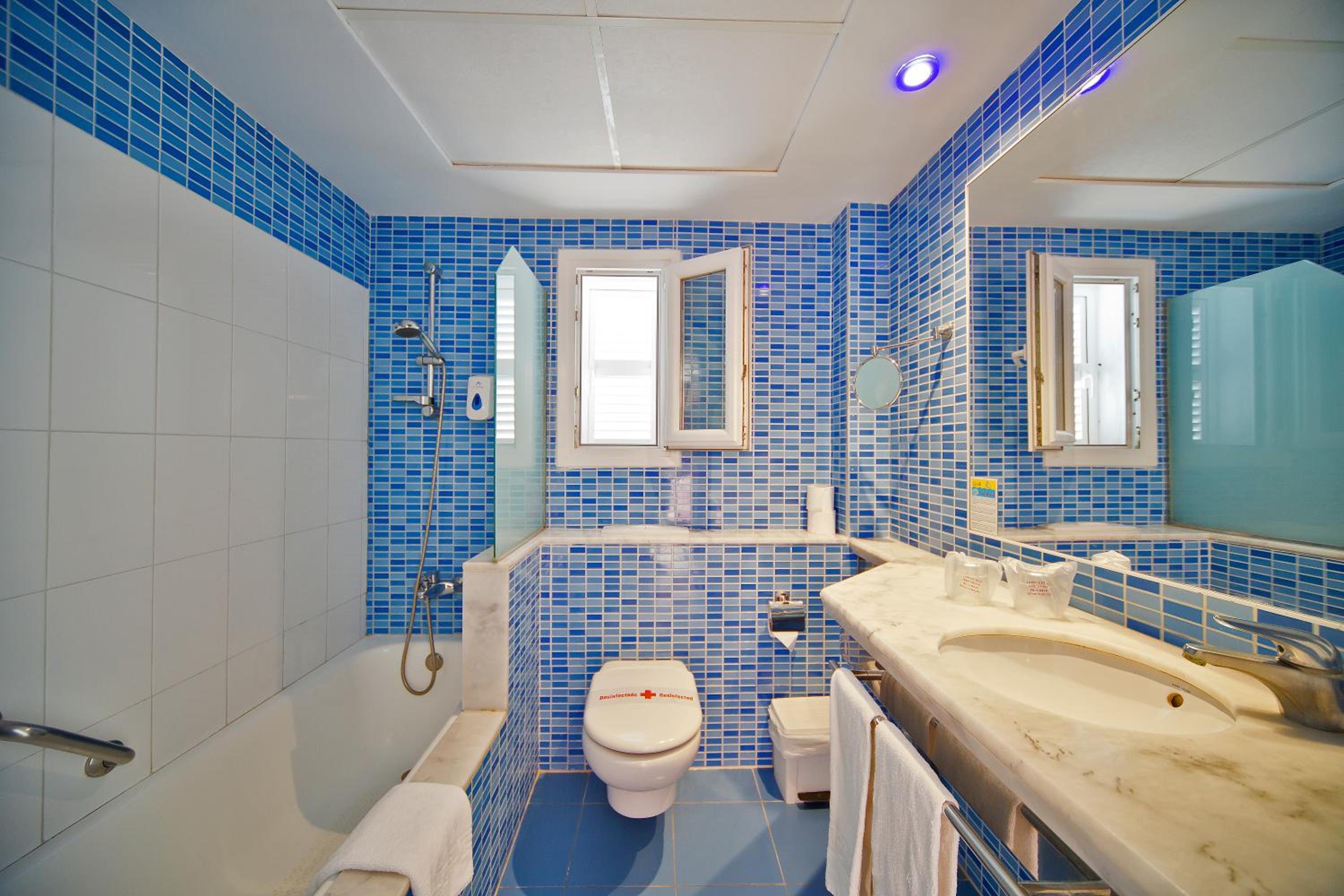 Basic Apartment 1 Bedroom  (2 Adults + 3 Children) photo 2