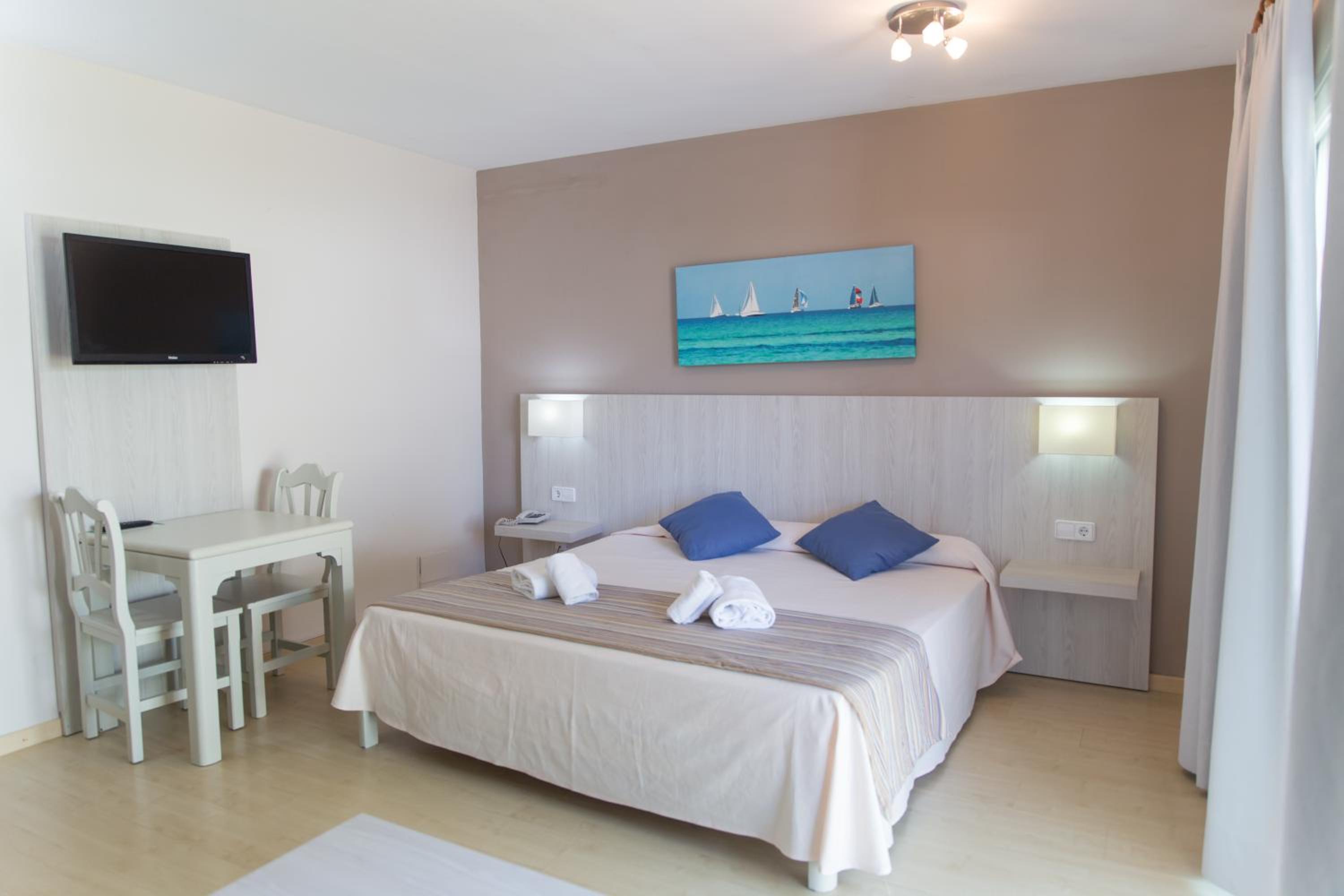 Basic Apartment 1 Bedroom (2 Adults + 1 Child) photo 3