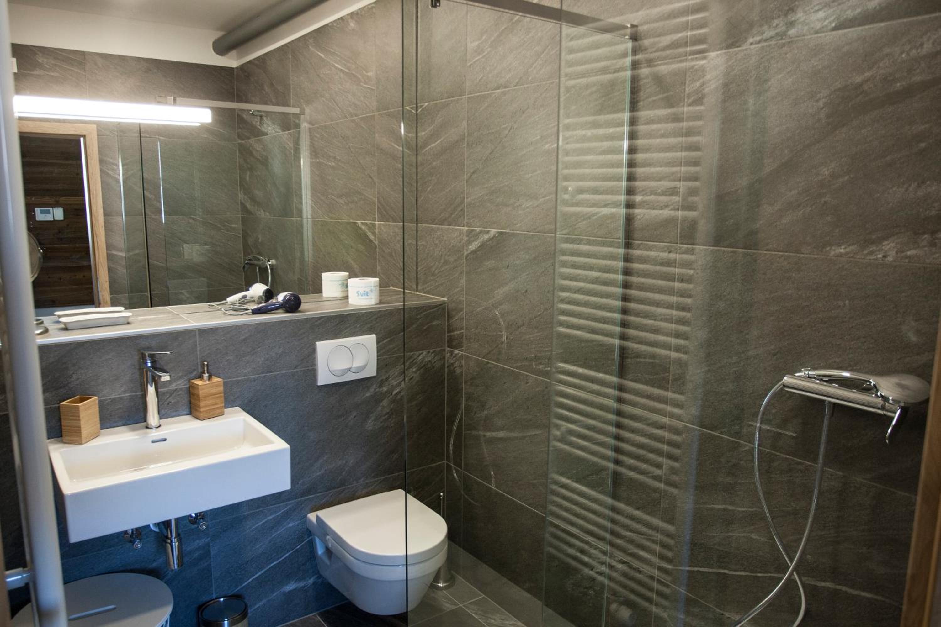 Studio Apartment photo 2